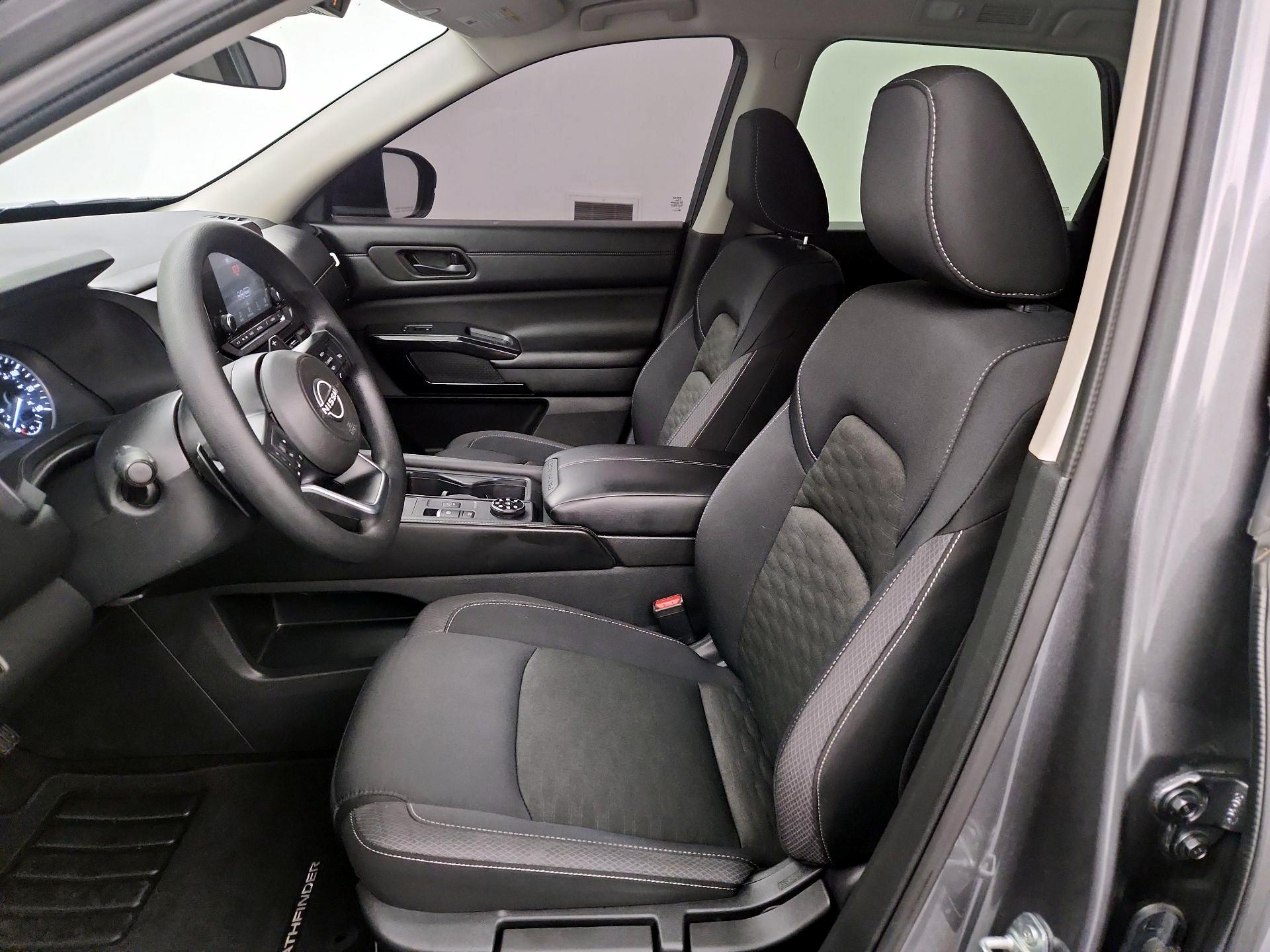 Thumbnail: 2024 Nissan Pathfinder - 11