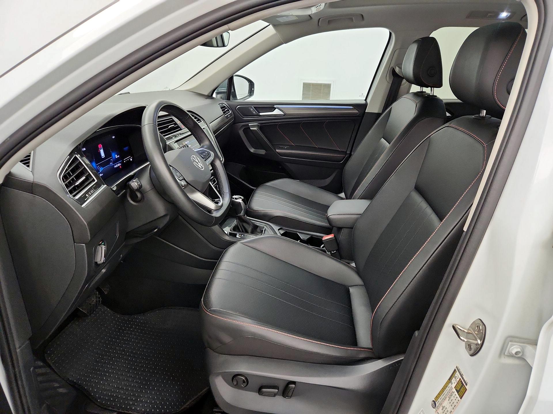 Thumbnail: 2024 Volkswagen Tiguan - 11