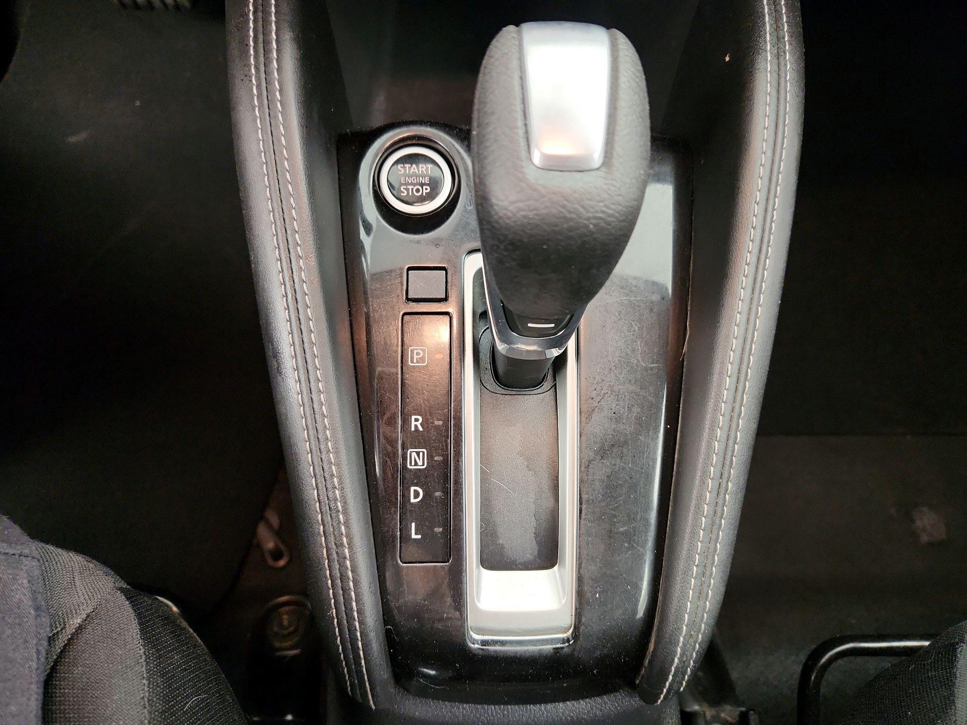 Thumbnail: 2020 Nissan Kicks - 16