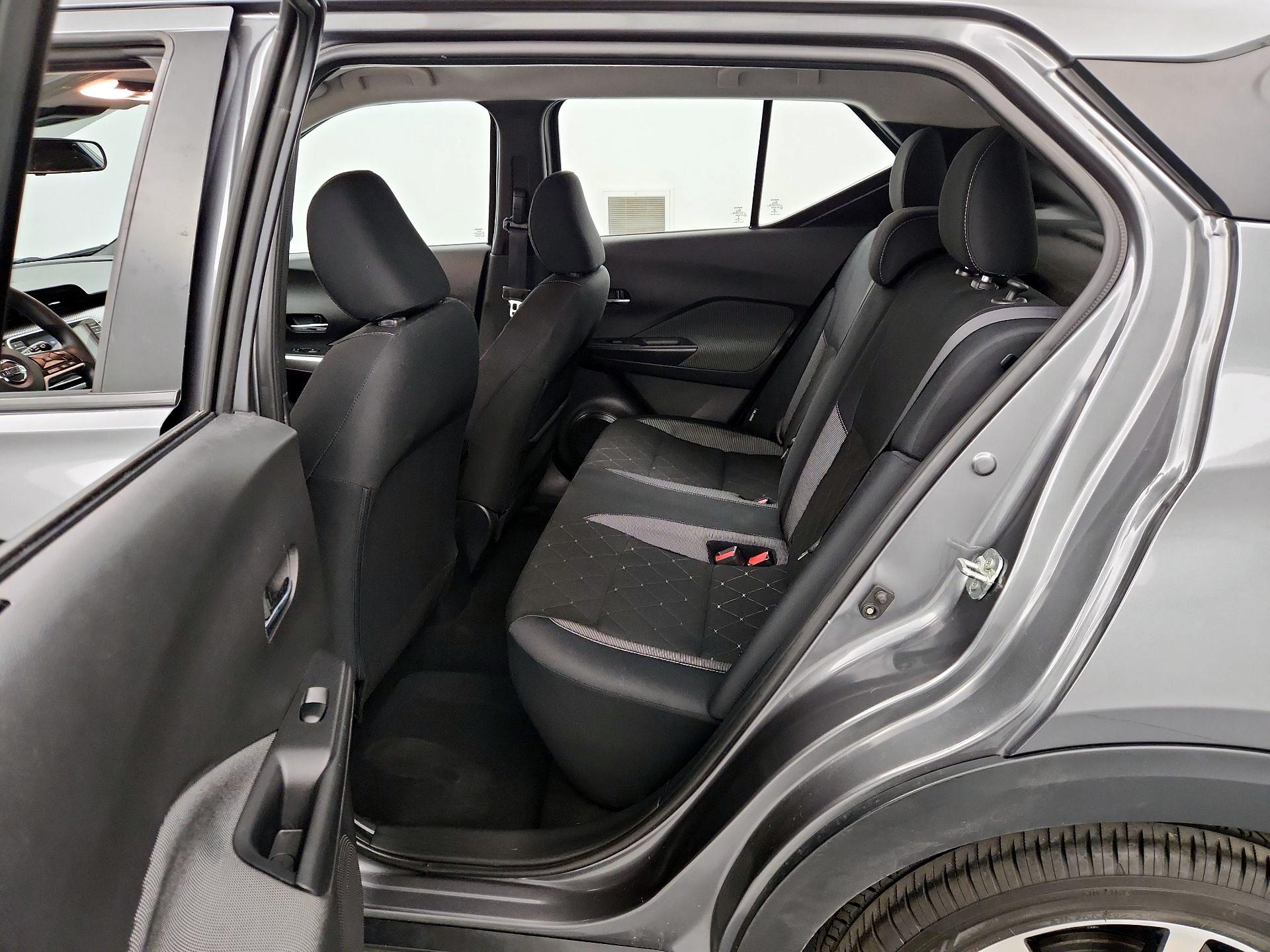 Thumbnail: 2020 Nissan Kicks - 18