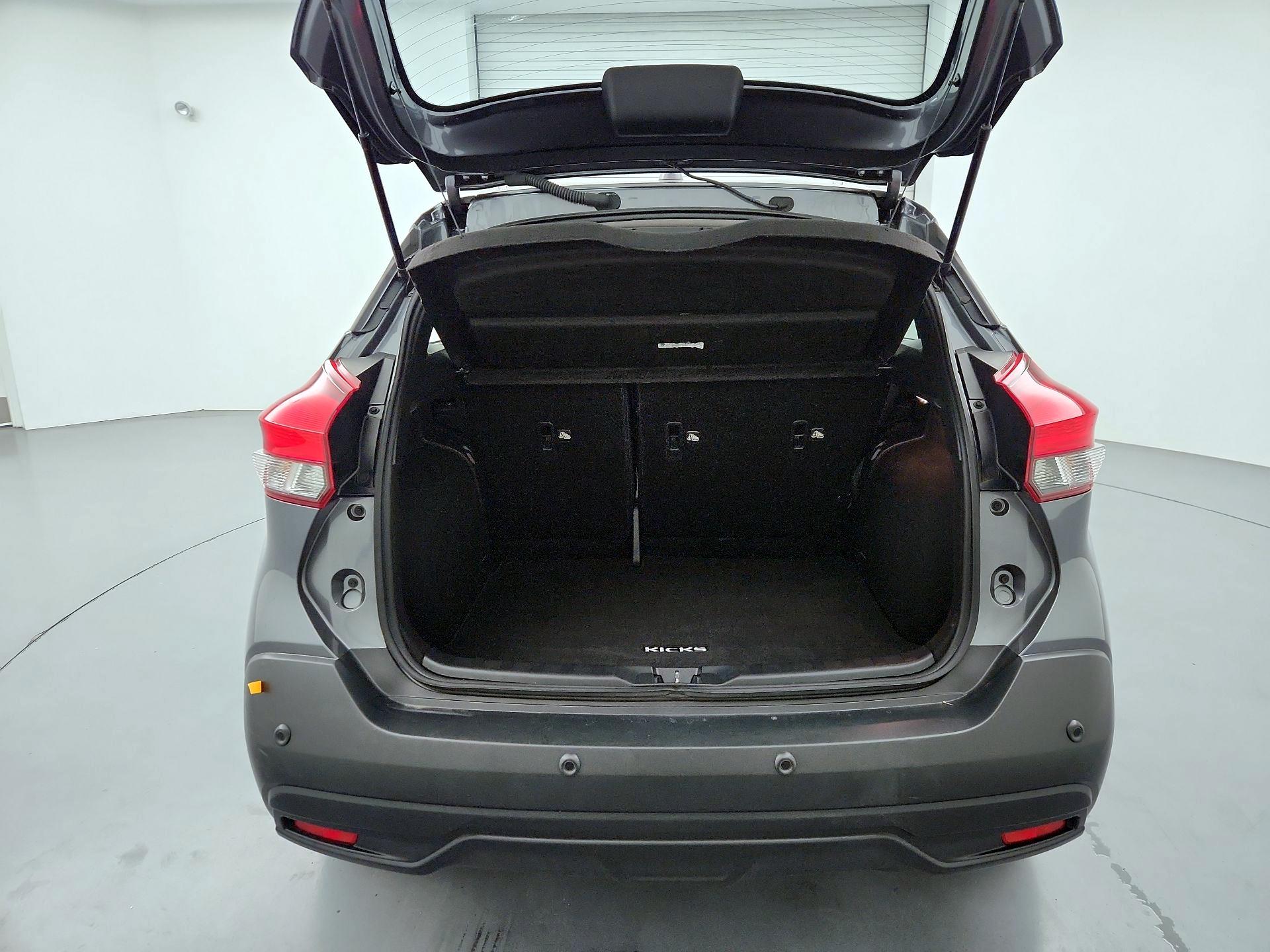 Thumbnail: 2020 Nissan Kicks - 19