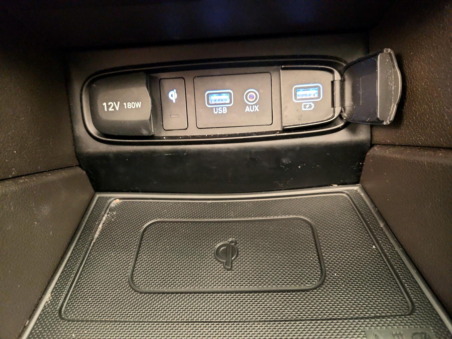 Thumbnail: 2020 Hyundai Santa Fe - 18