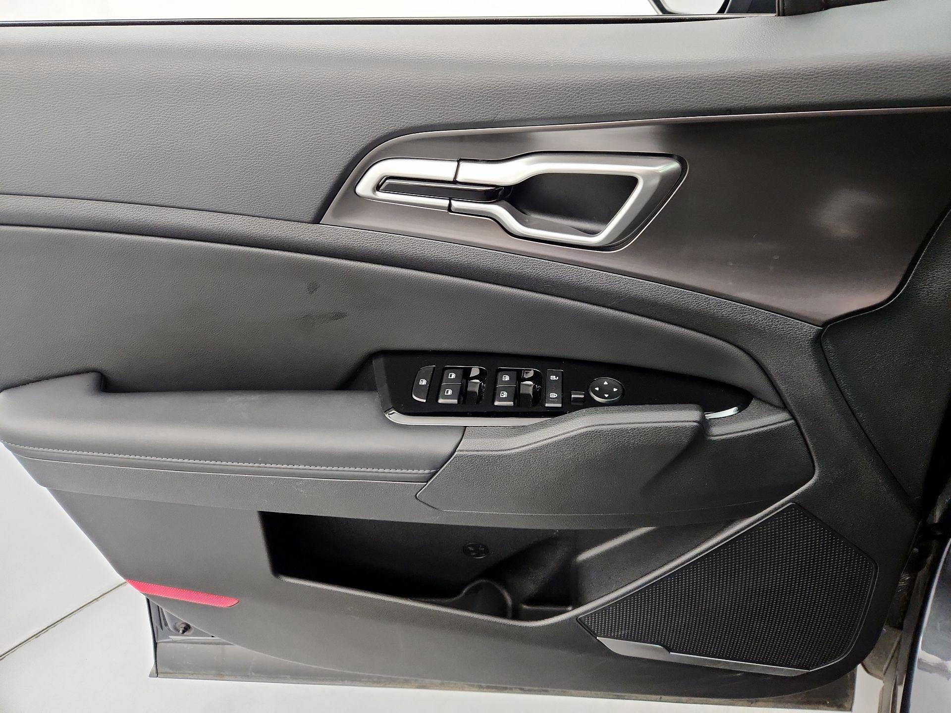 Thumbnail: 2024 Kia Sportage - 12