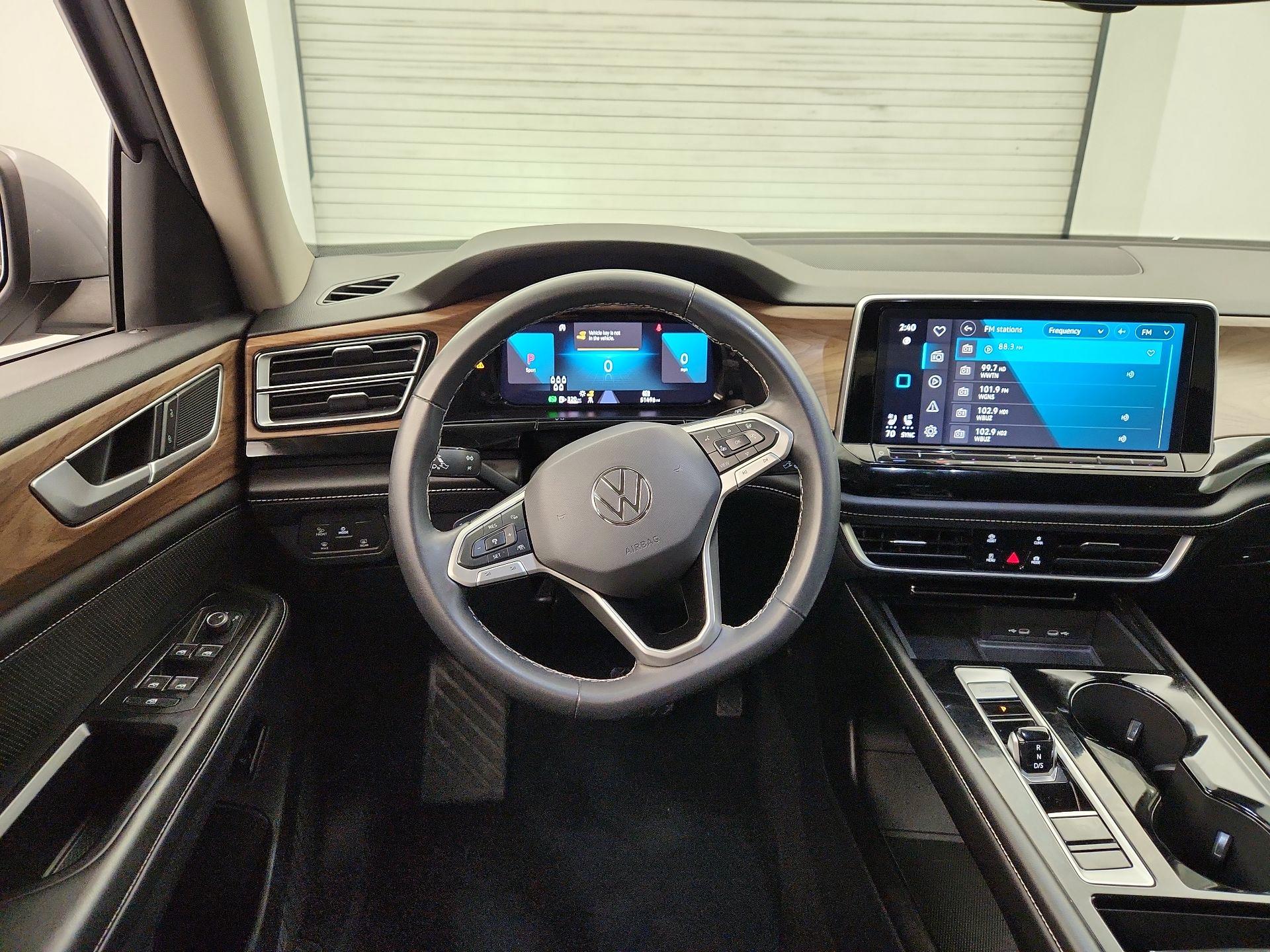 Thumbnail: 2024 Volkswagen Atlas - 10