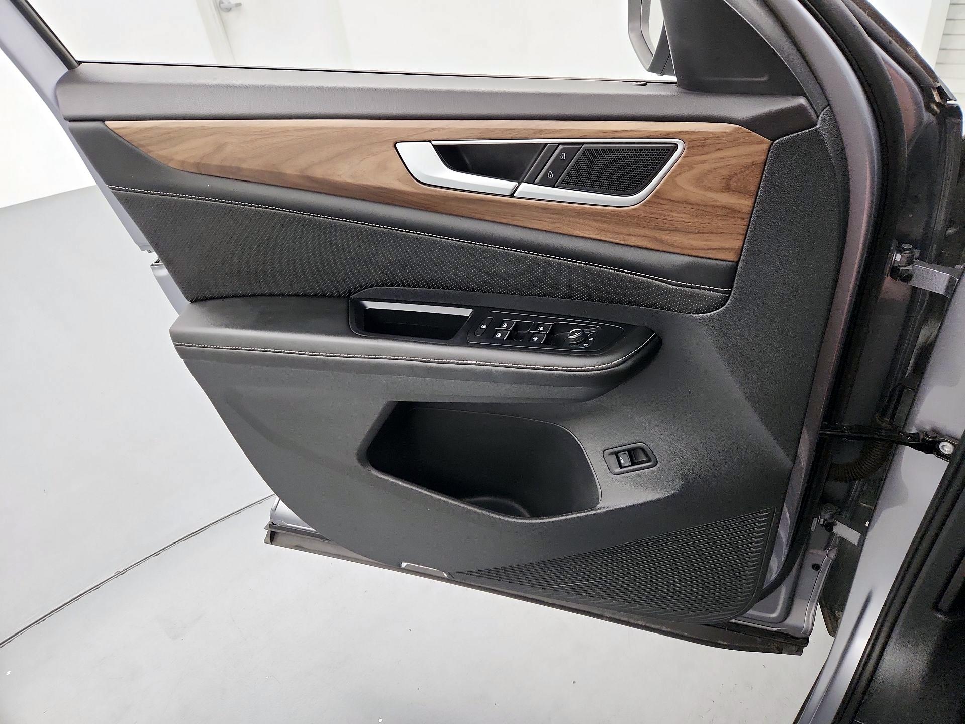 Thumbnail: 2024 Volkswagen Atlas - 12