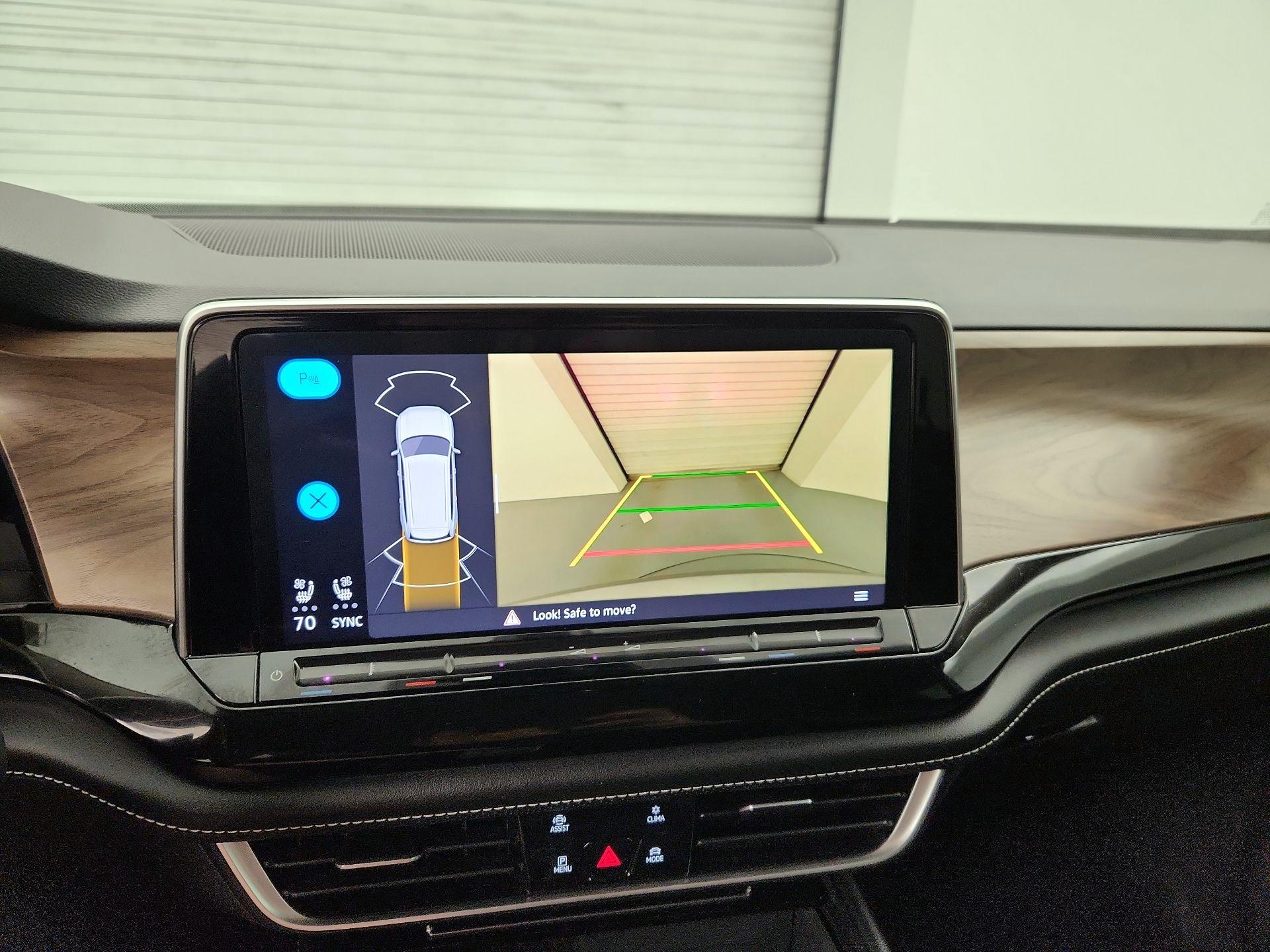 Thumbnail: 2024 Volkswagen Atlas - 14