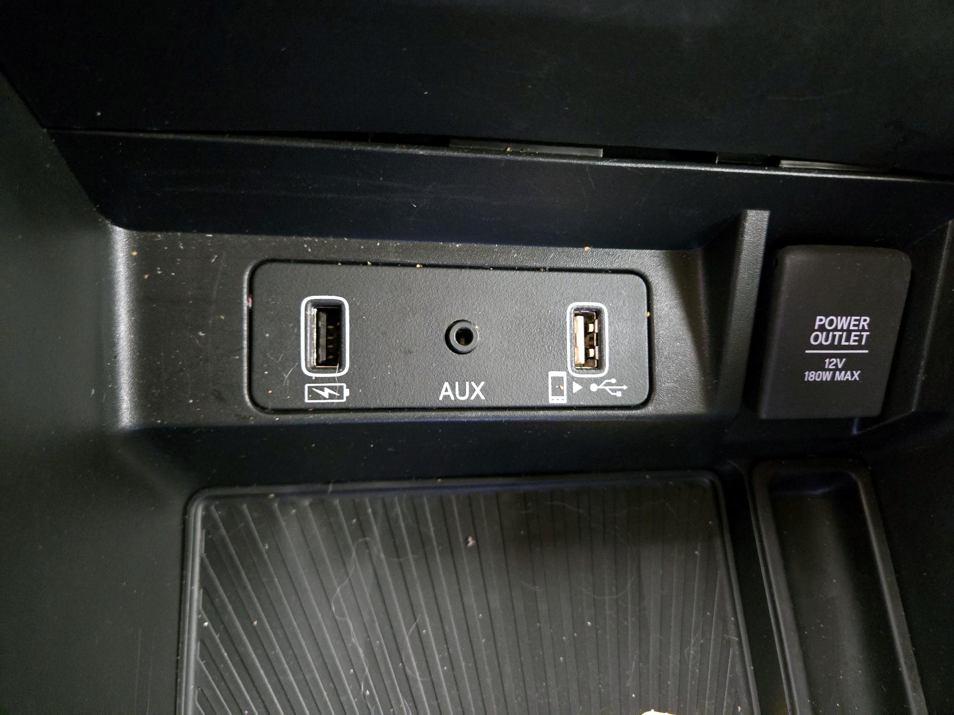 Thumbnail: 2022 Acura TLX - 18