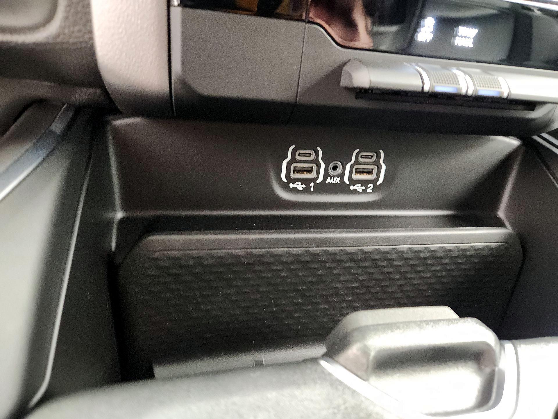 Thumbnail: 2024 RAM 1500 - 19