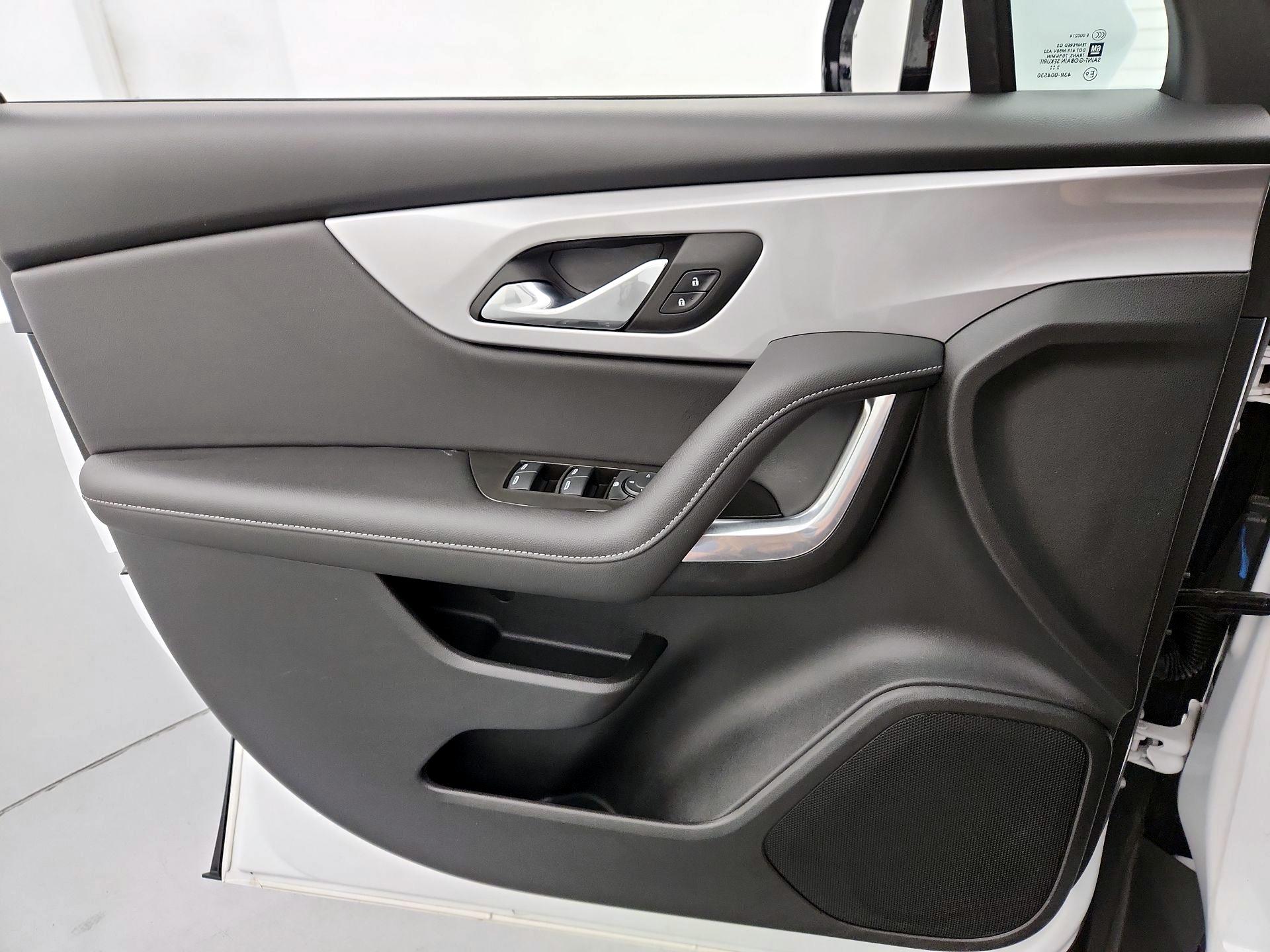 Thumbnail: 2023 Chevrolet Blazer - 12