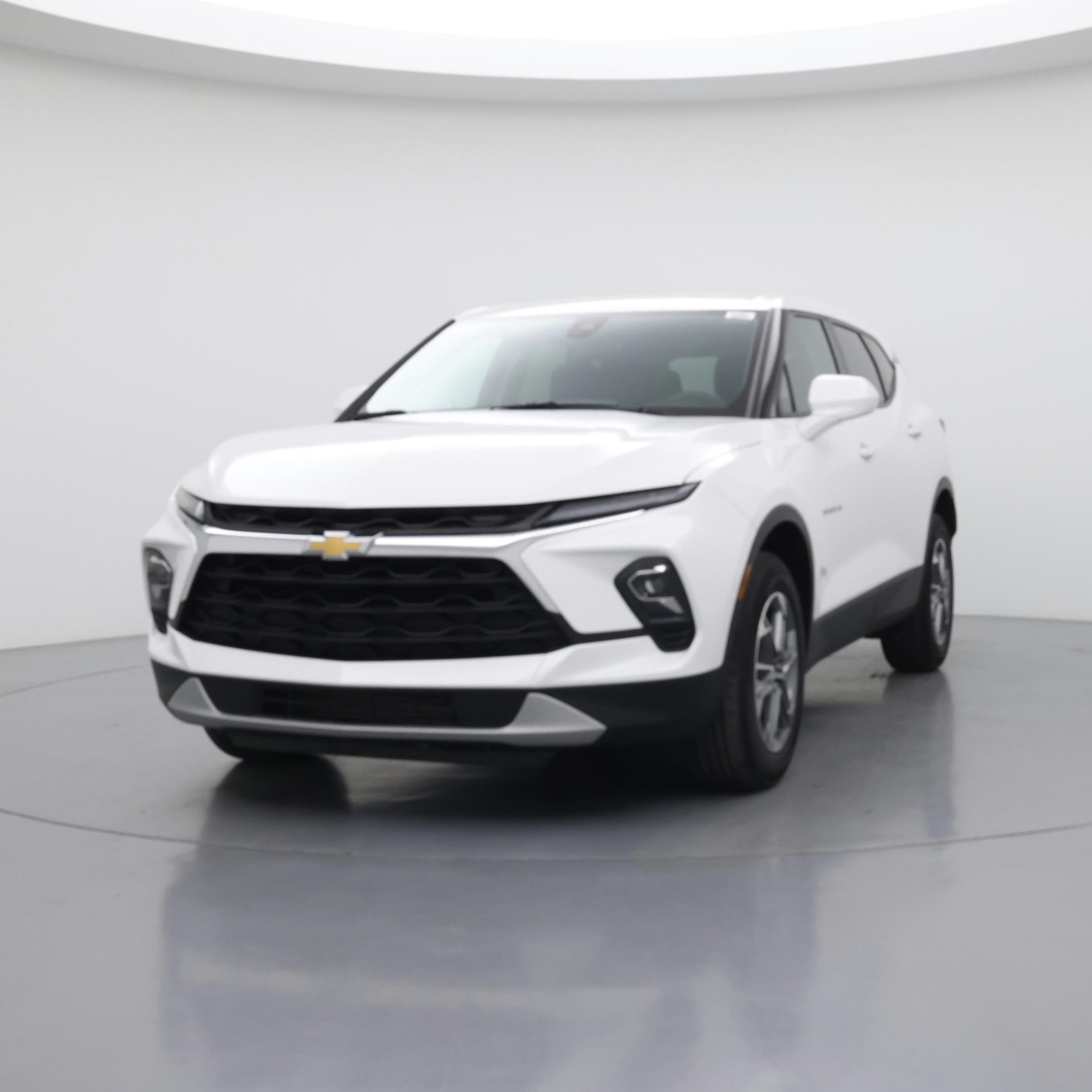 Thumbnail: 2023 Chevrolet Blazer - 4