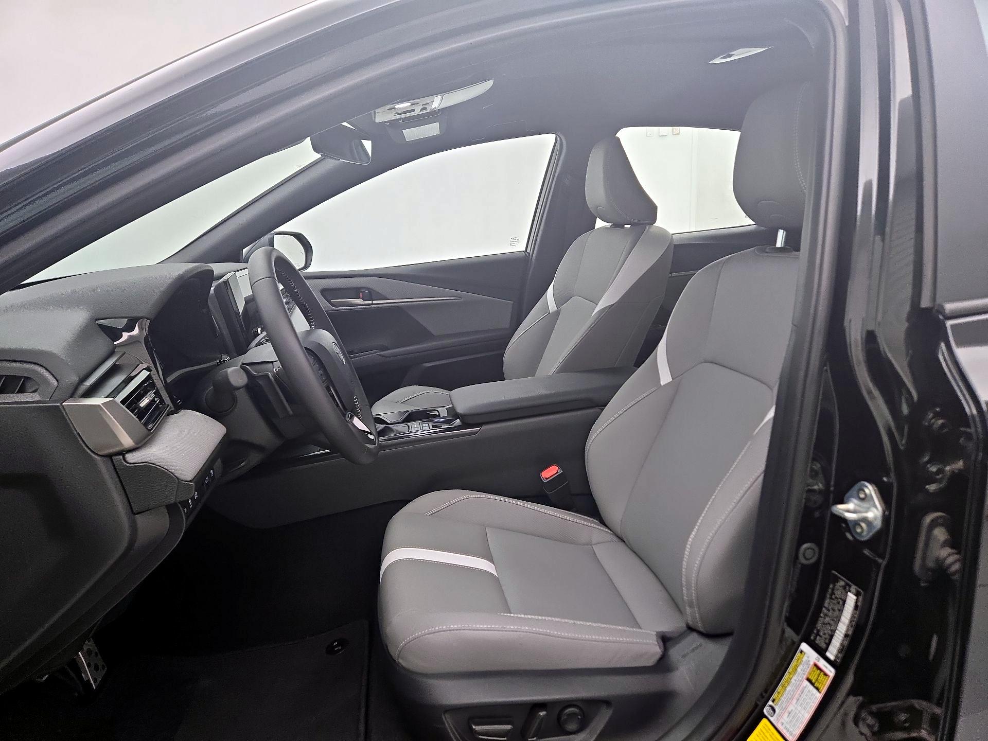 Thumbnail: 2025 Toyota Camry - 11