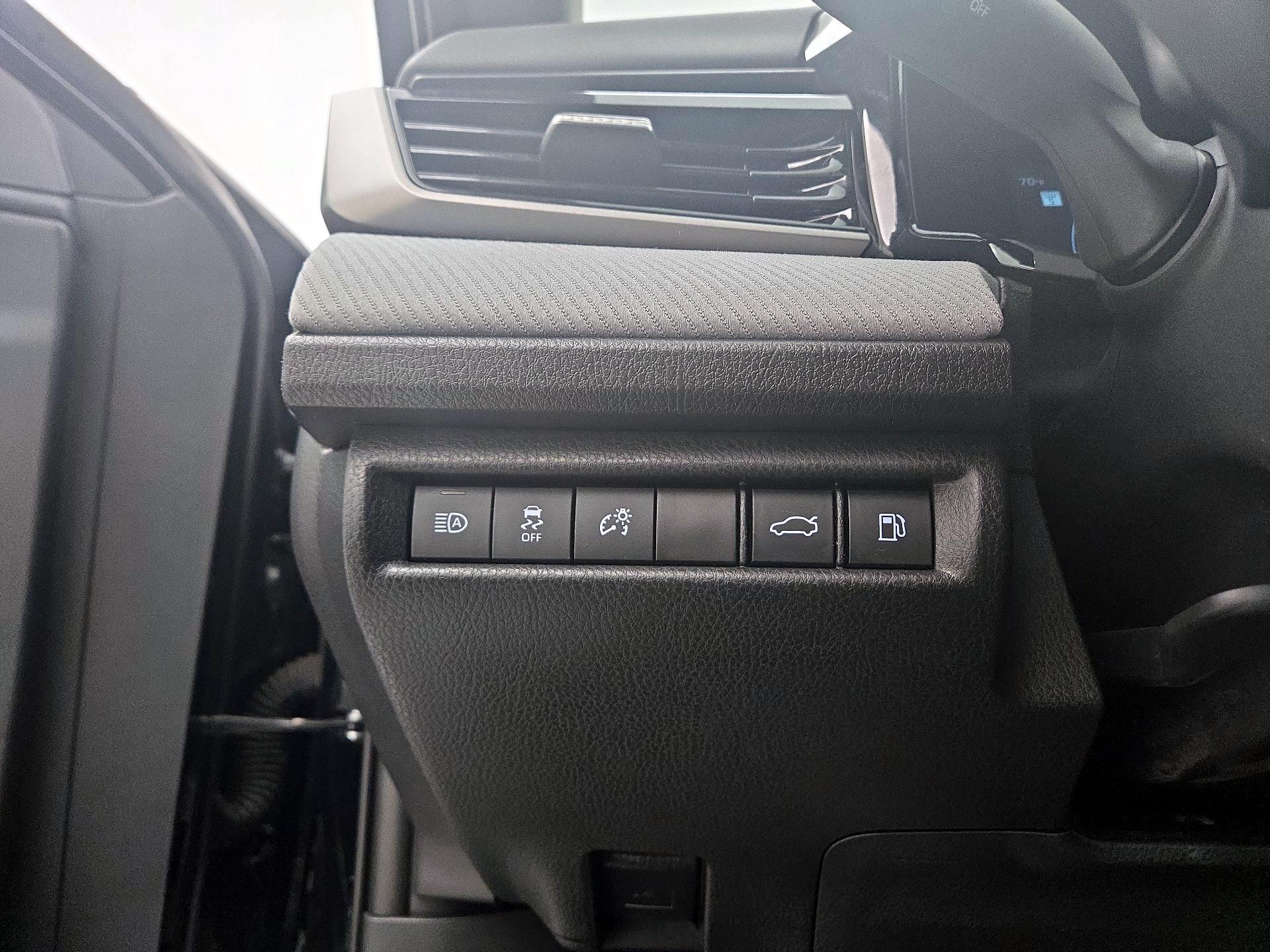 Thumbnail: 2025 Toyota Camry - 13