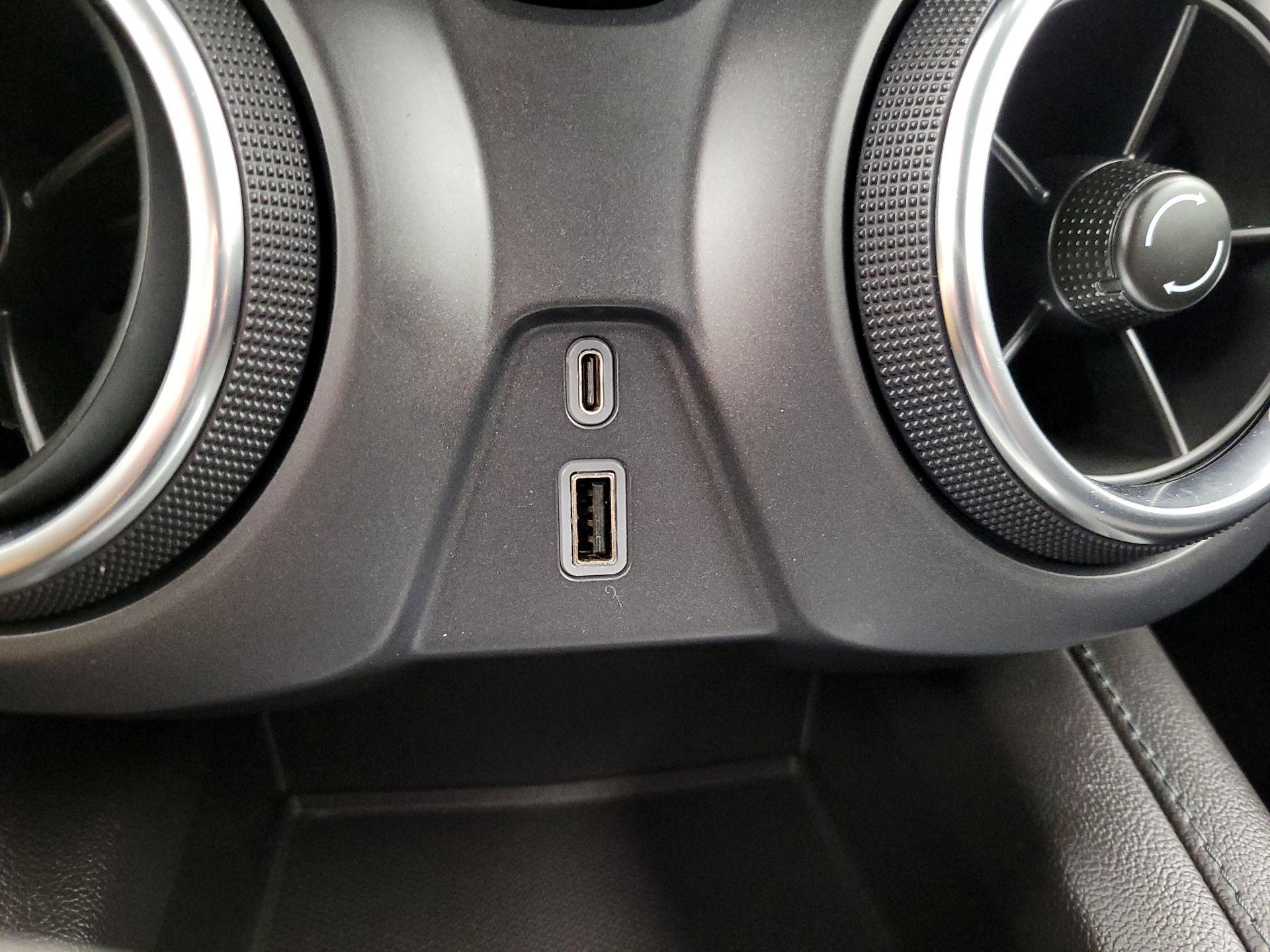 Thumbnail: 2022 Chevrolet Blazer - 18