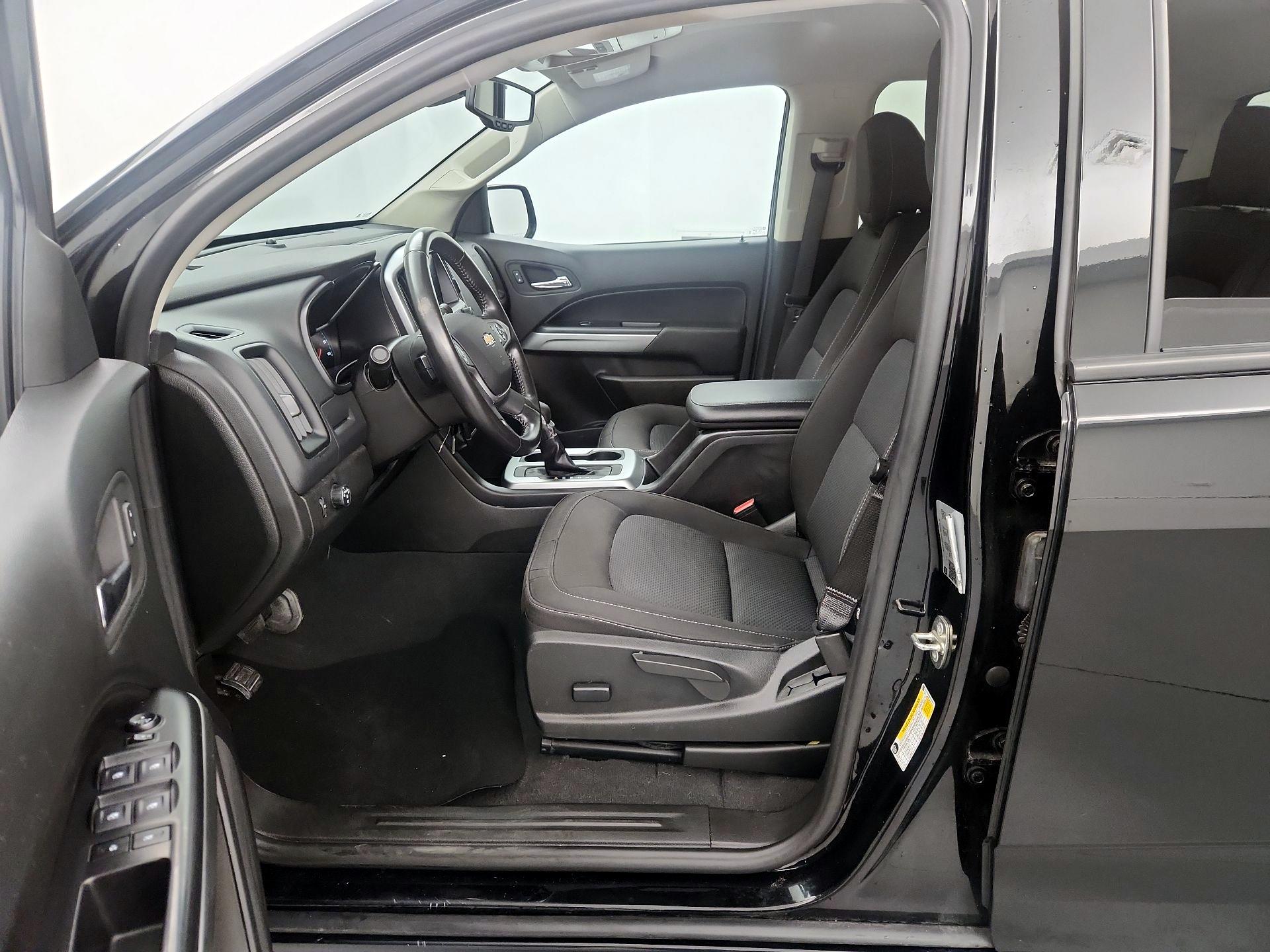 Thumbnail: 2022 Chevrolet Colorado - 11