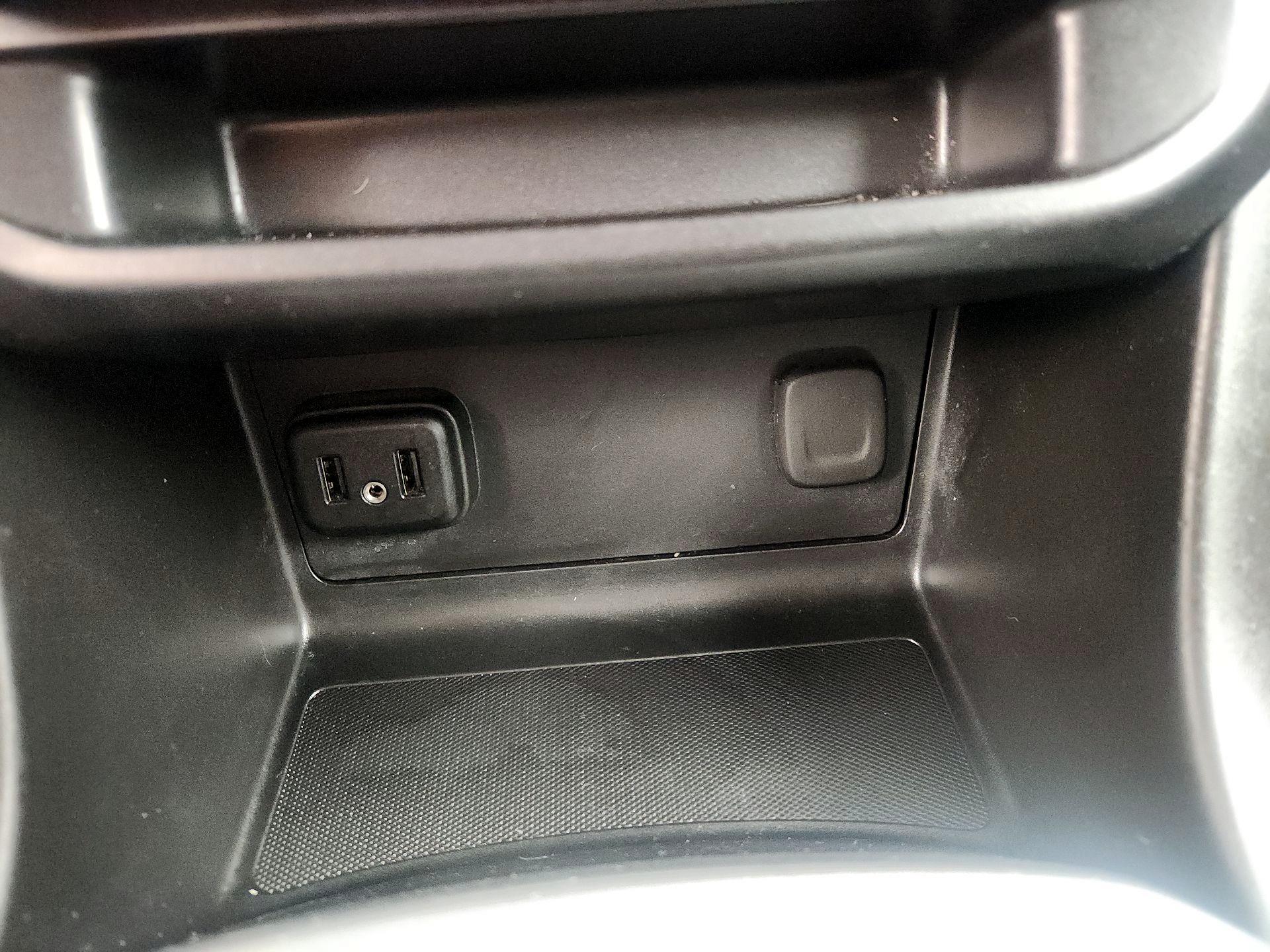 Thumbnail: 2022 Chevrolet Colorado - 18