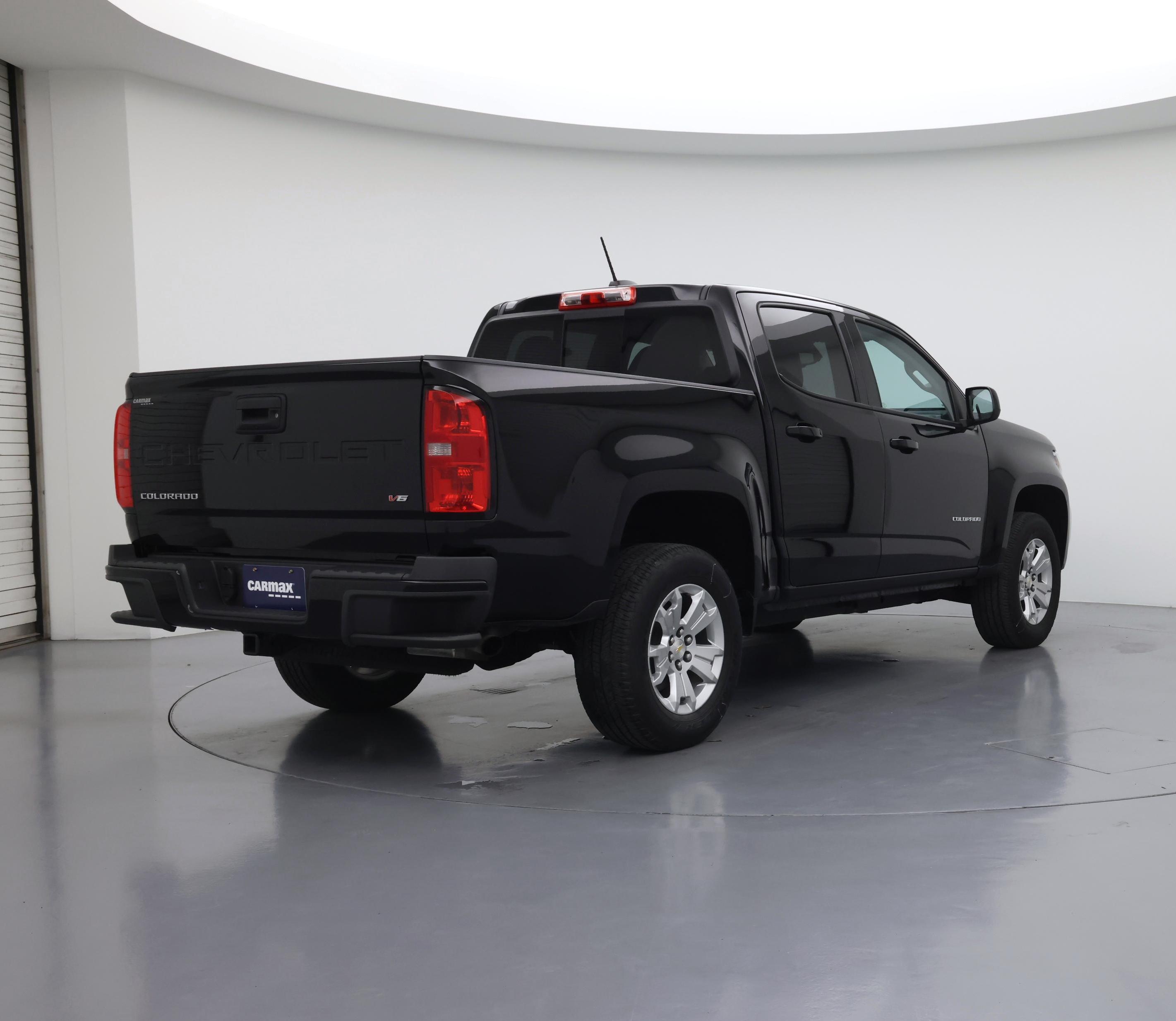 Thumbnail: 2022 Chevrolet Colorado - 8