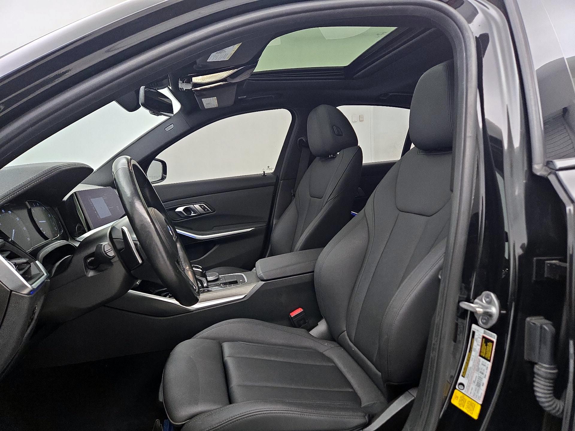 Thumbnail: 2021 BMW 3 Series - 11