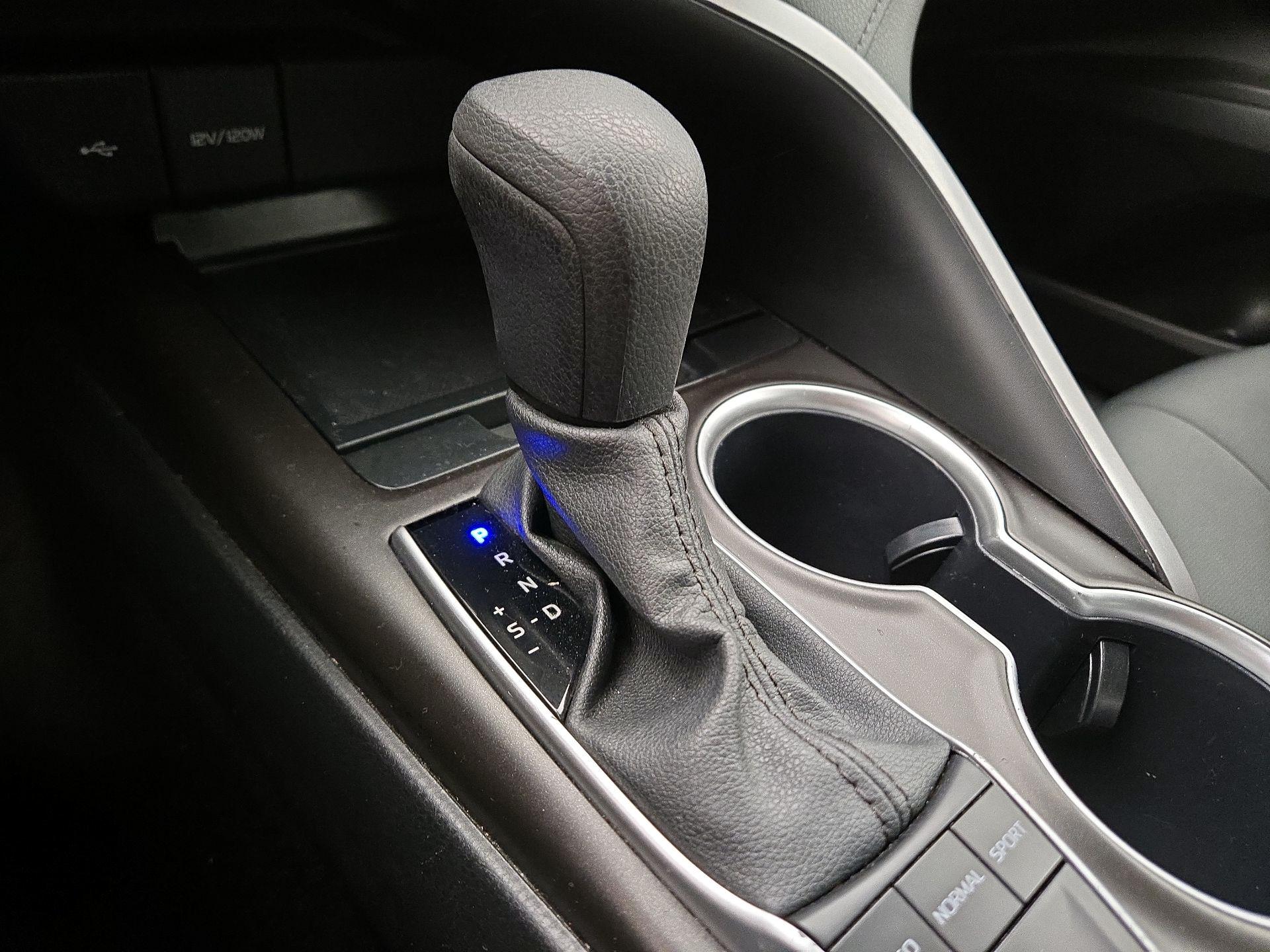 Thumbnail: 2024 Toyota Camry - 18
