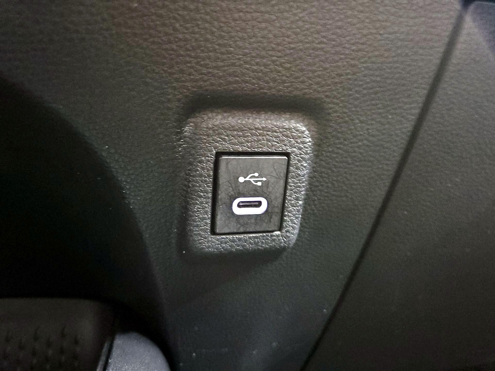 Thumbnail: 2024 Toyota Corolla - 18