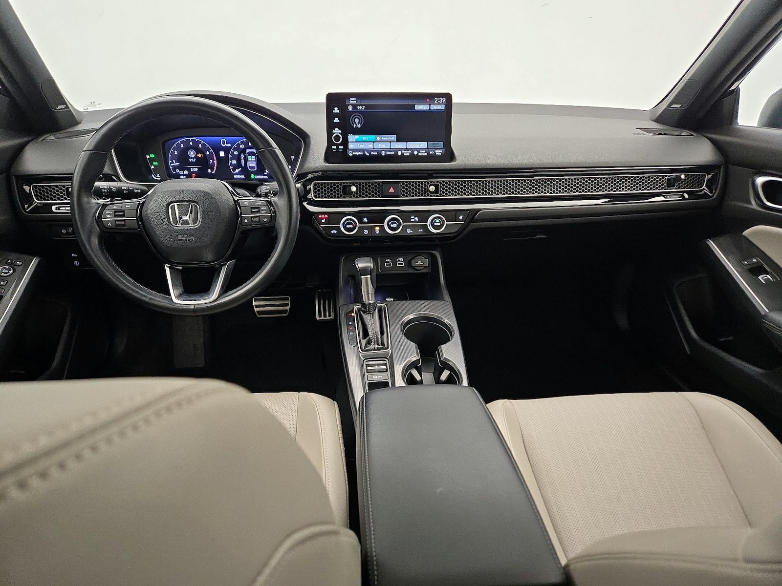 2022 Honda Civic Hatchback Sport Touring - Photo 10