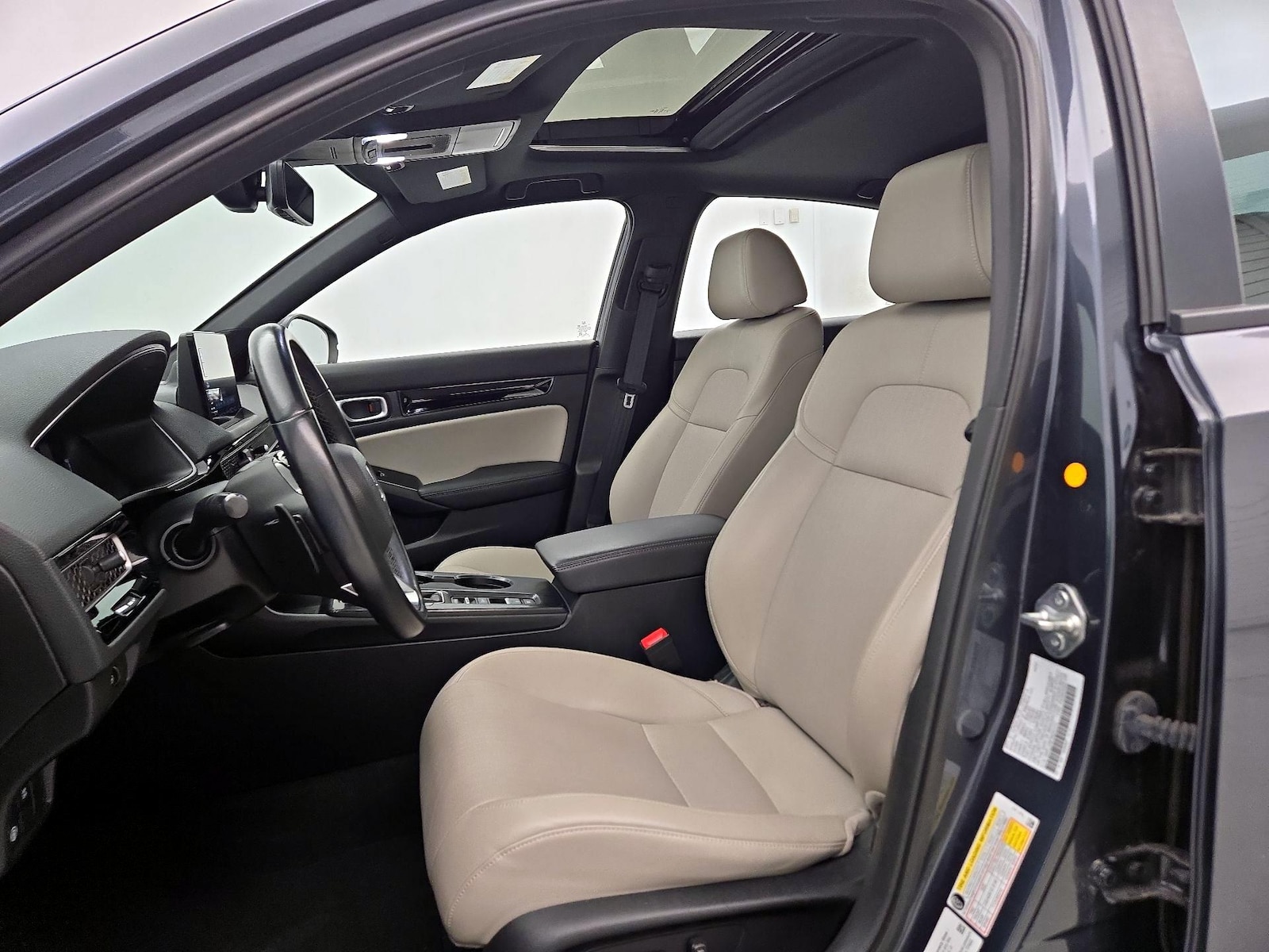 2022 Honda Civic Hatchback Sport Touring - Photo 12