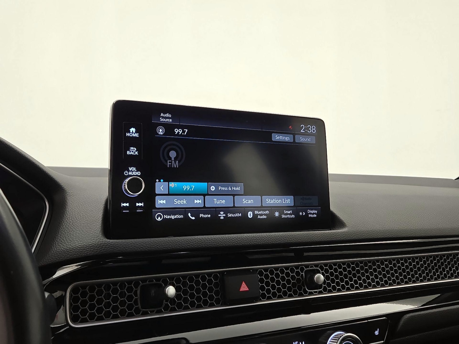 2022 Honda Civic Hatchback Sport Touring - Photo 16