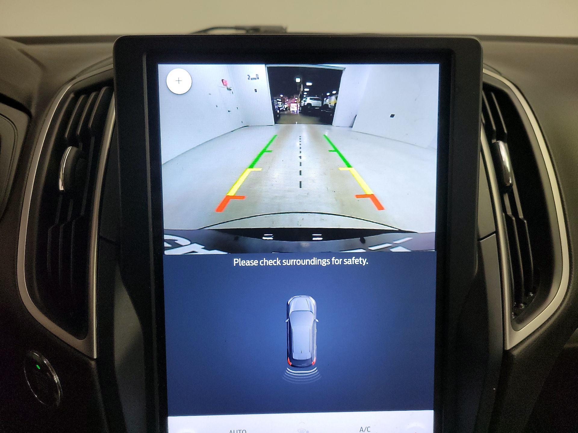 Thumbnail: 2022 Ford Edge - 14