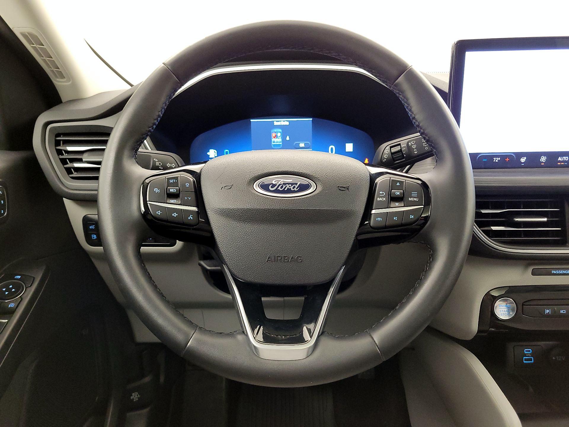 Thumbnail: 2023 Ford Escape - 10