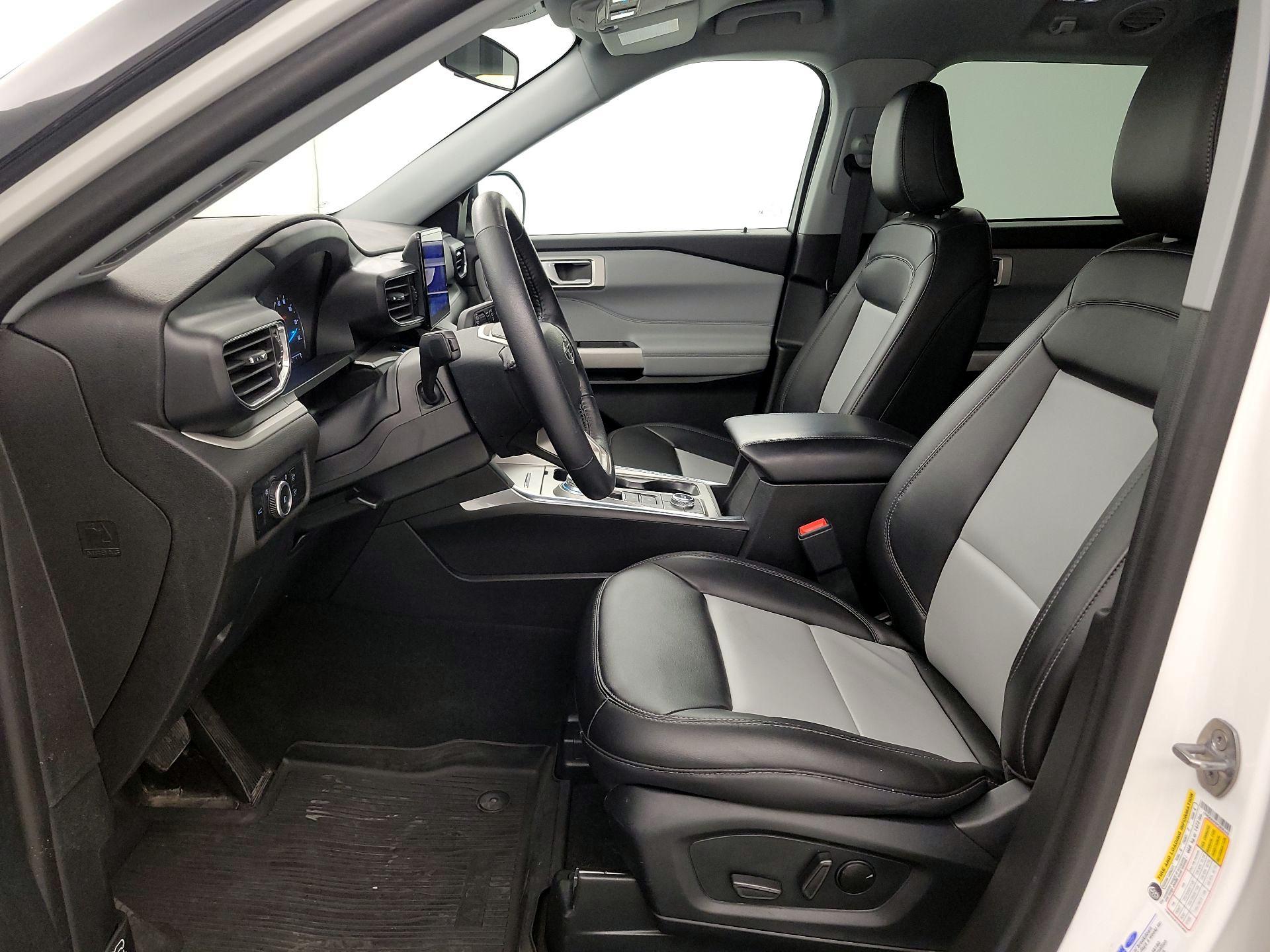 Thumbnail: 2023 Ford Explorer - 11