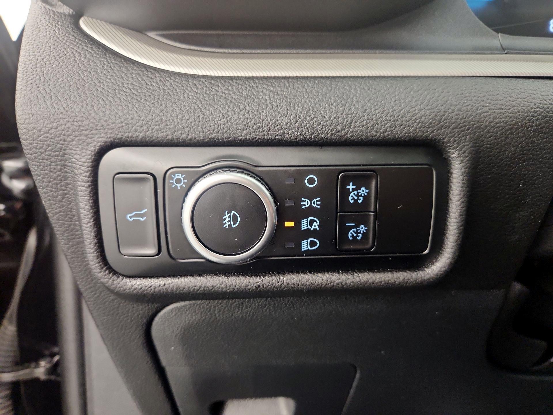 Thumbnail: 2023 Ford Explorer - 13