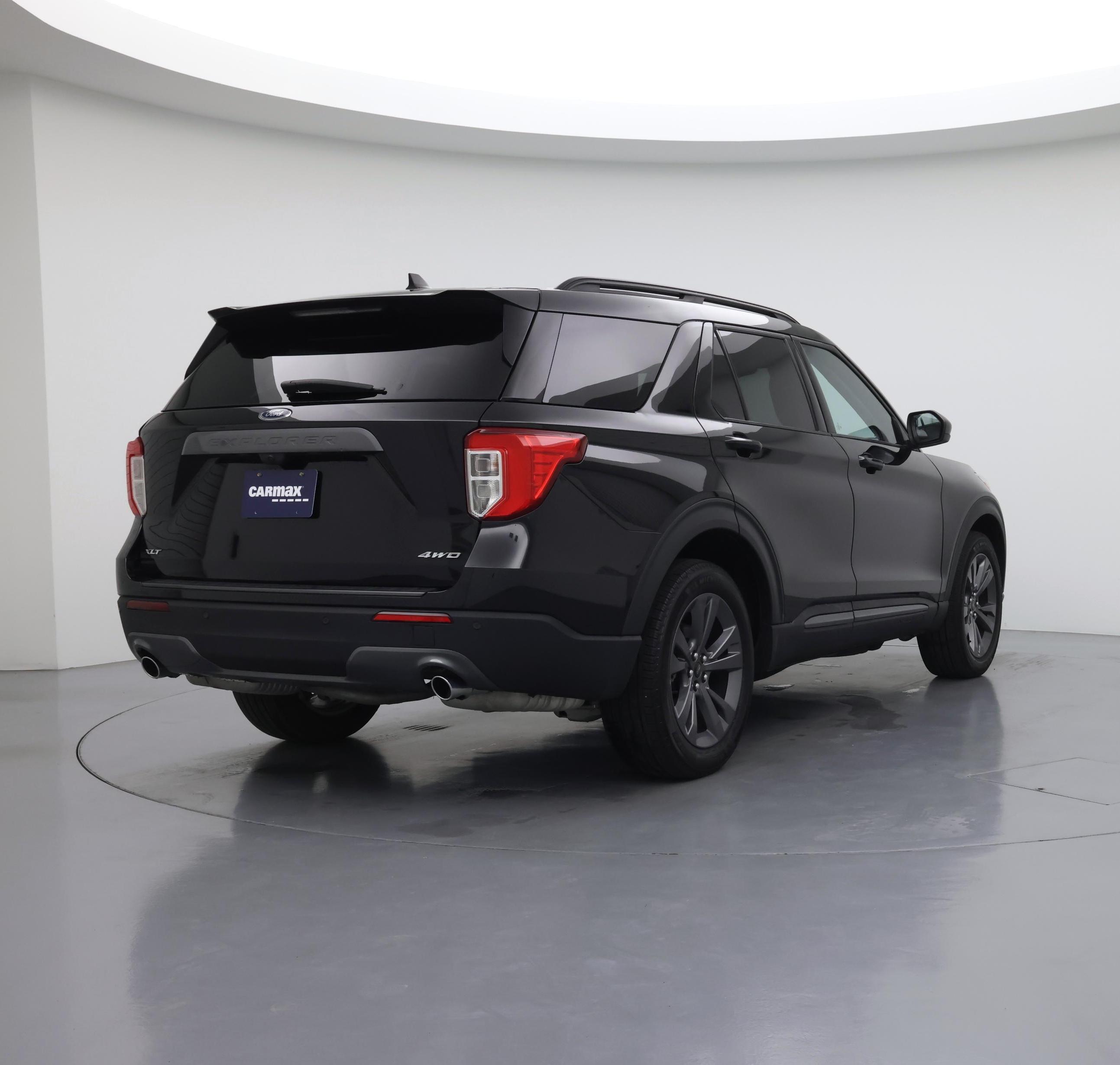 Thumbnail: 2023 Ford Explorer - 8