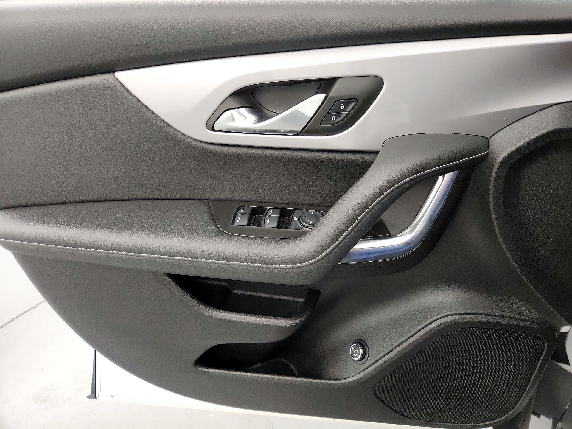 Thumbnail: 2023 Chevrolet Blazer - 12