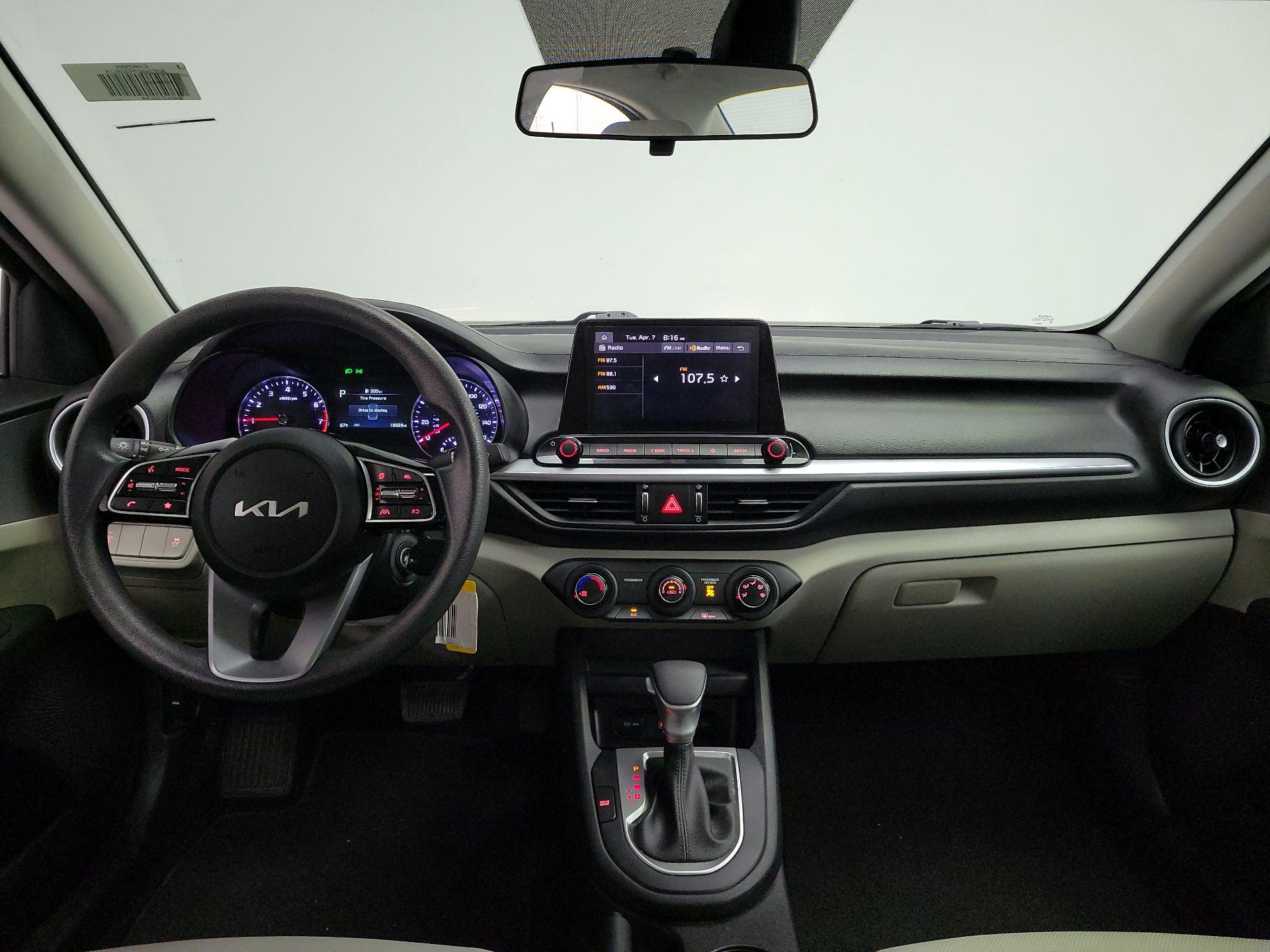Thumbnail: 2023 Kia Forte - 9