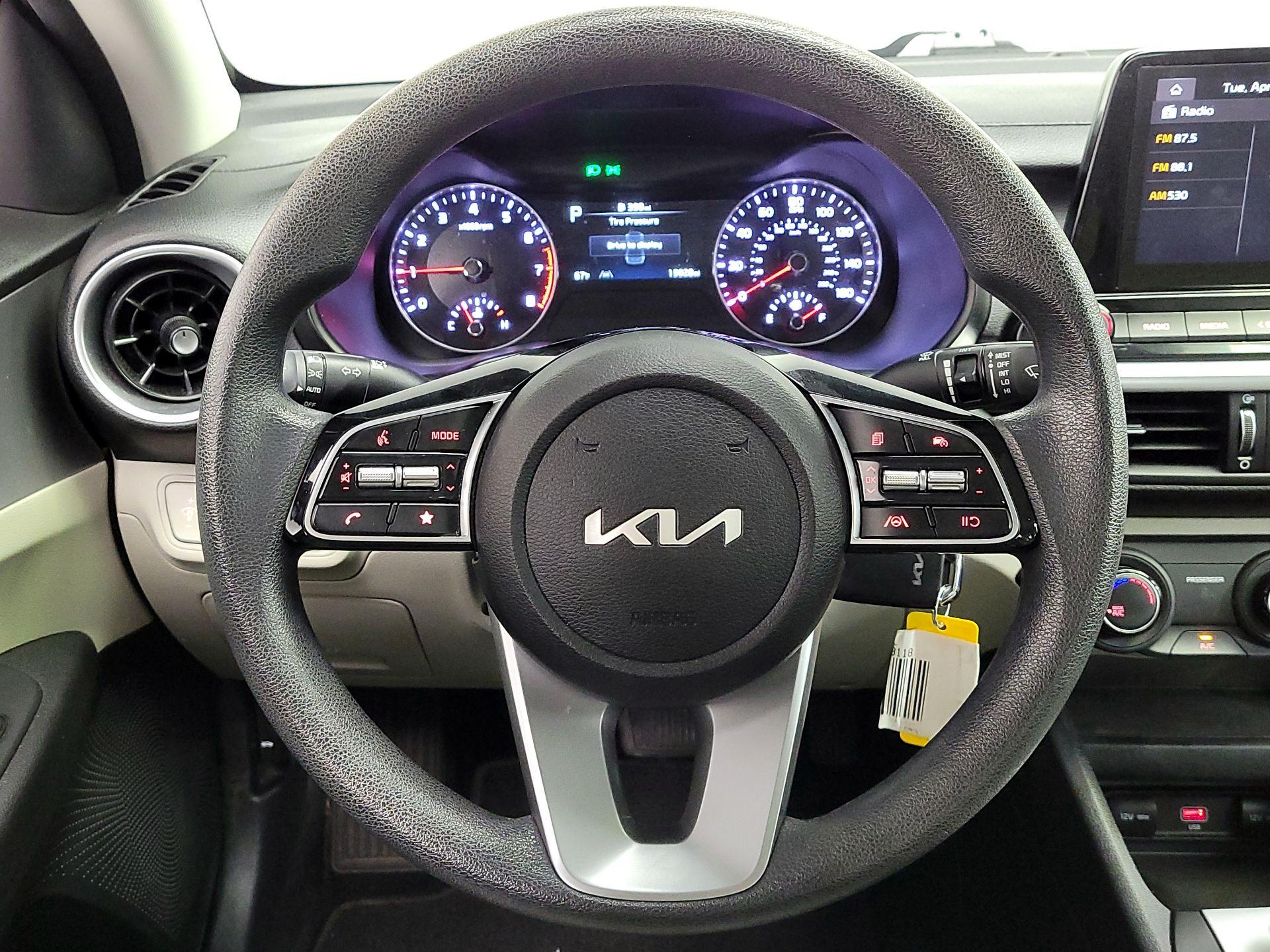 Thumbnail: 2023 Kia Forte - 10
