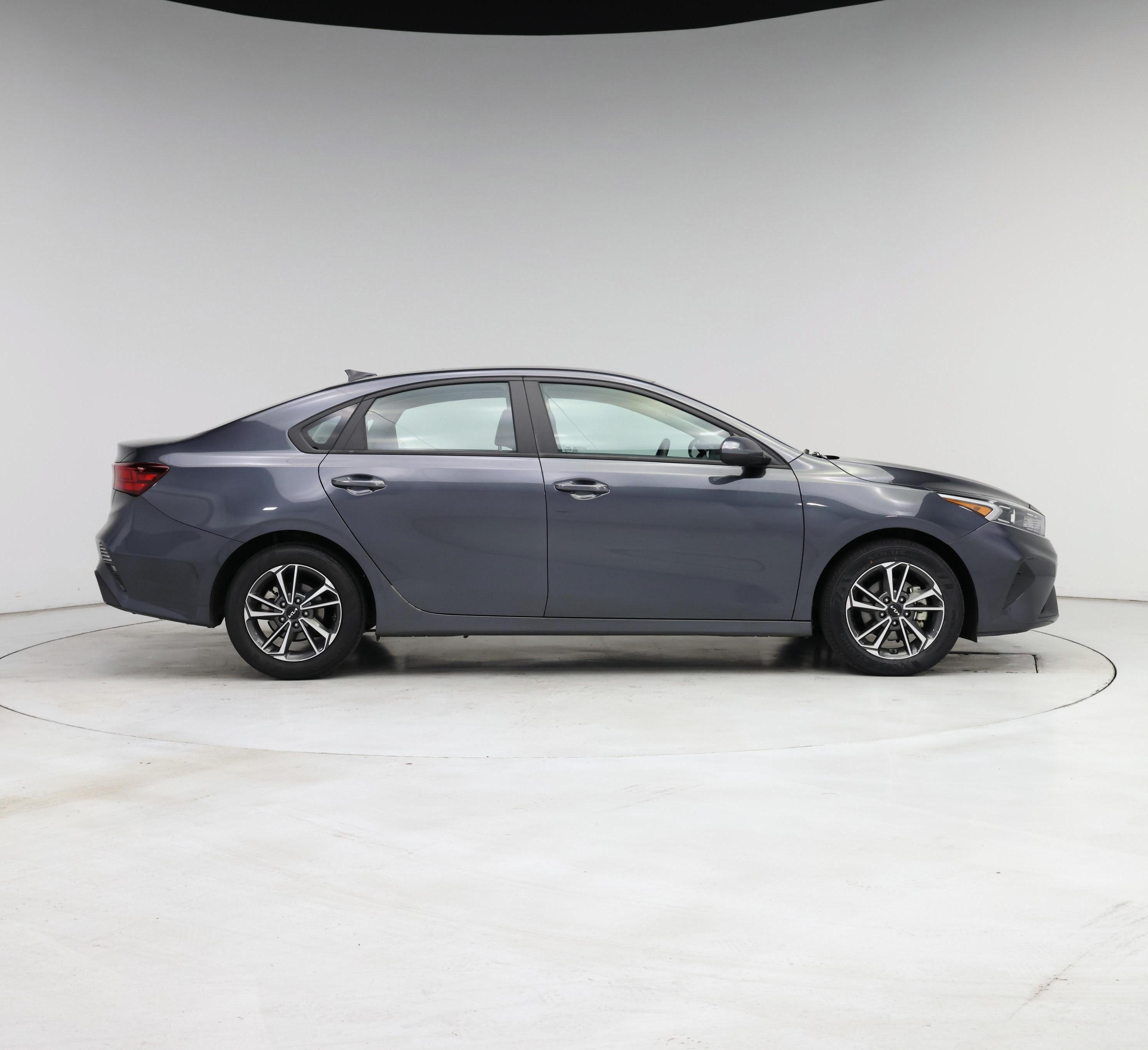 Thumbnail: 2023 Kia Forte - 7