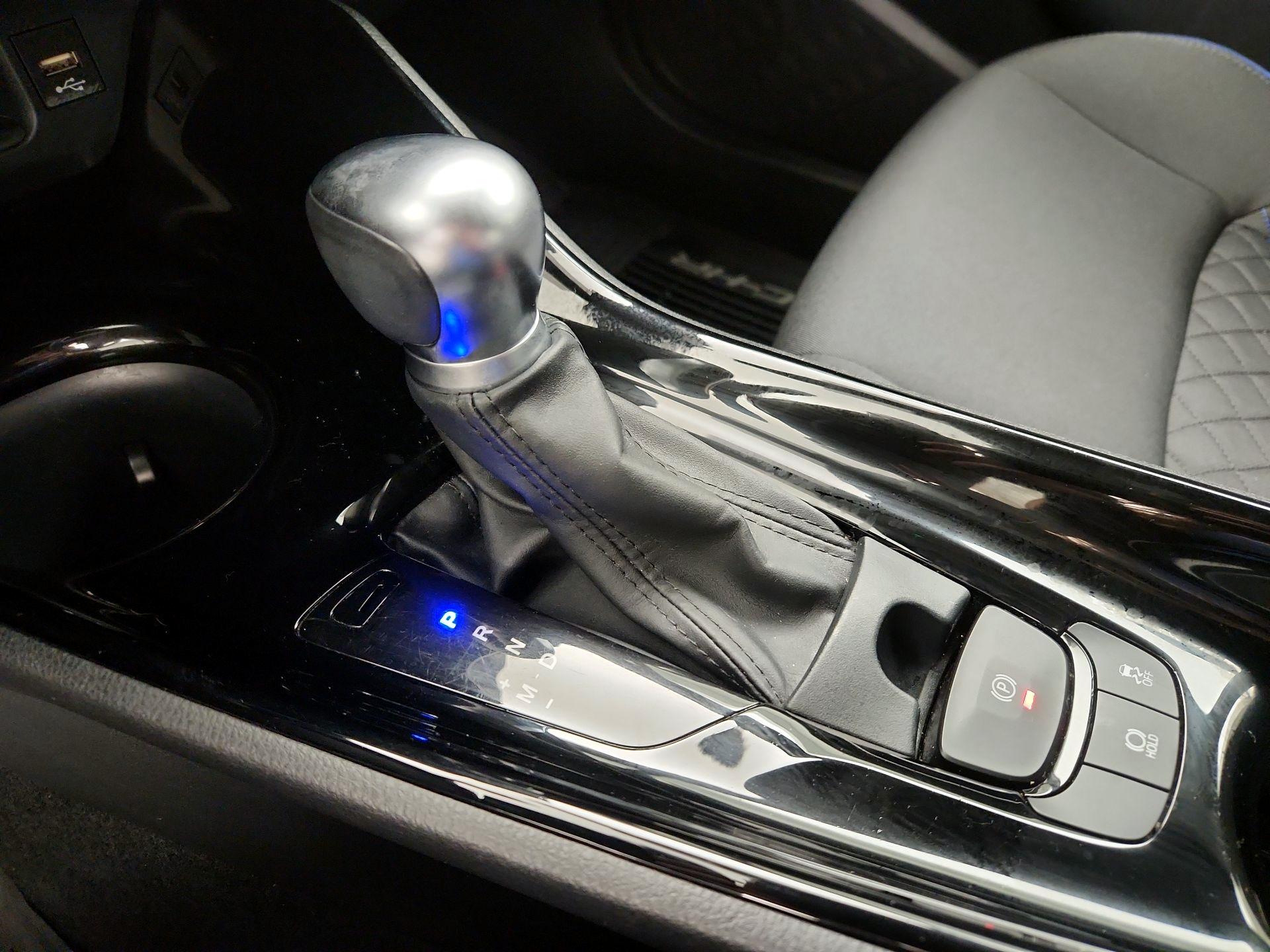 Thumbnail: 2020 Toyota C-HR - 17