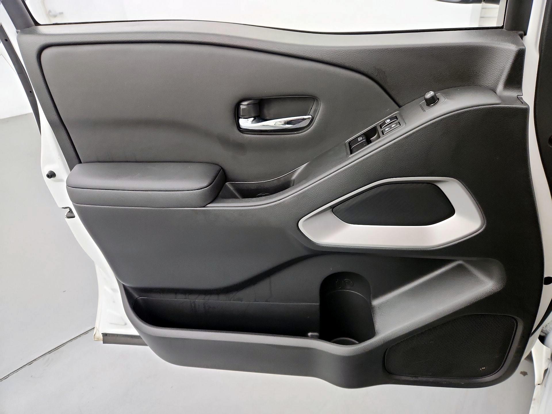 Thumbnail: 2024 Nissan Frontier - 12