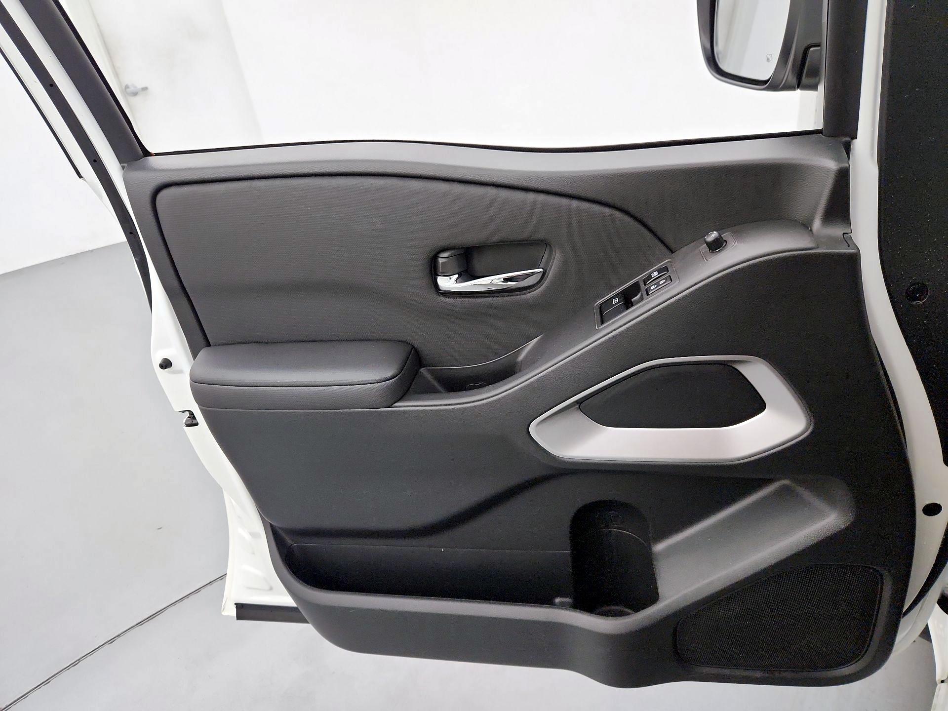 Thumbnail: 2024 Nissan Frontier - 12