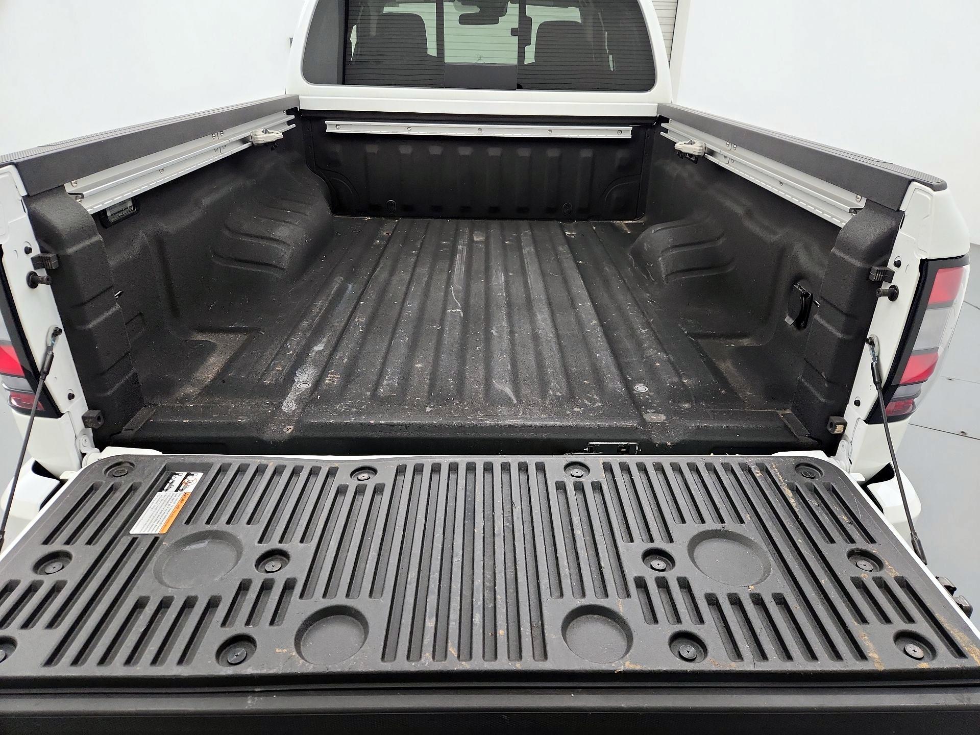 Thumbnail: 2024 Nissan Frontier - 20