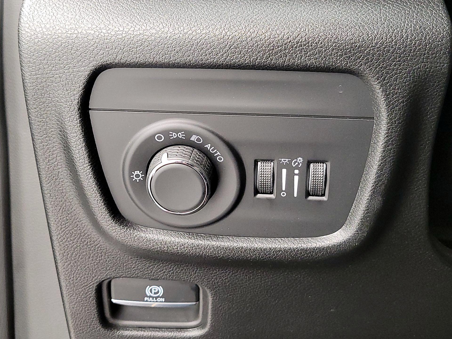 Thumbnail: 2024 Jeep Grand Cherokee - 13