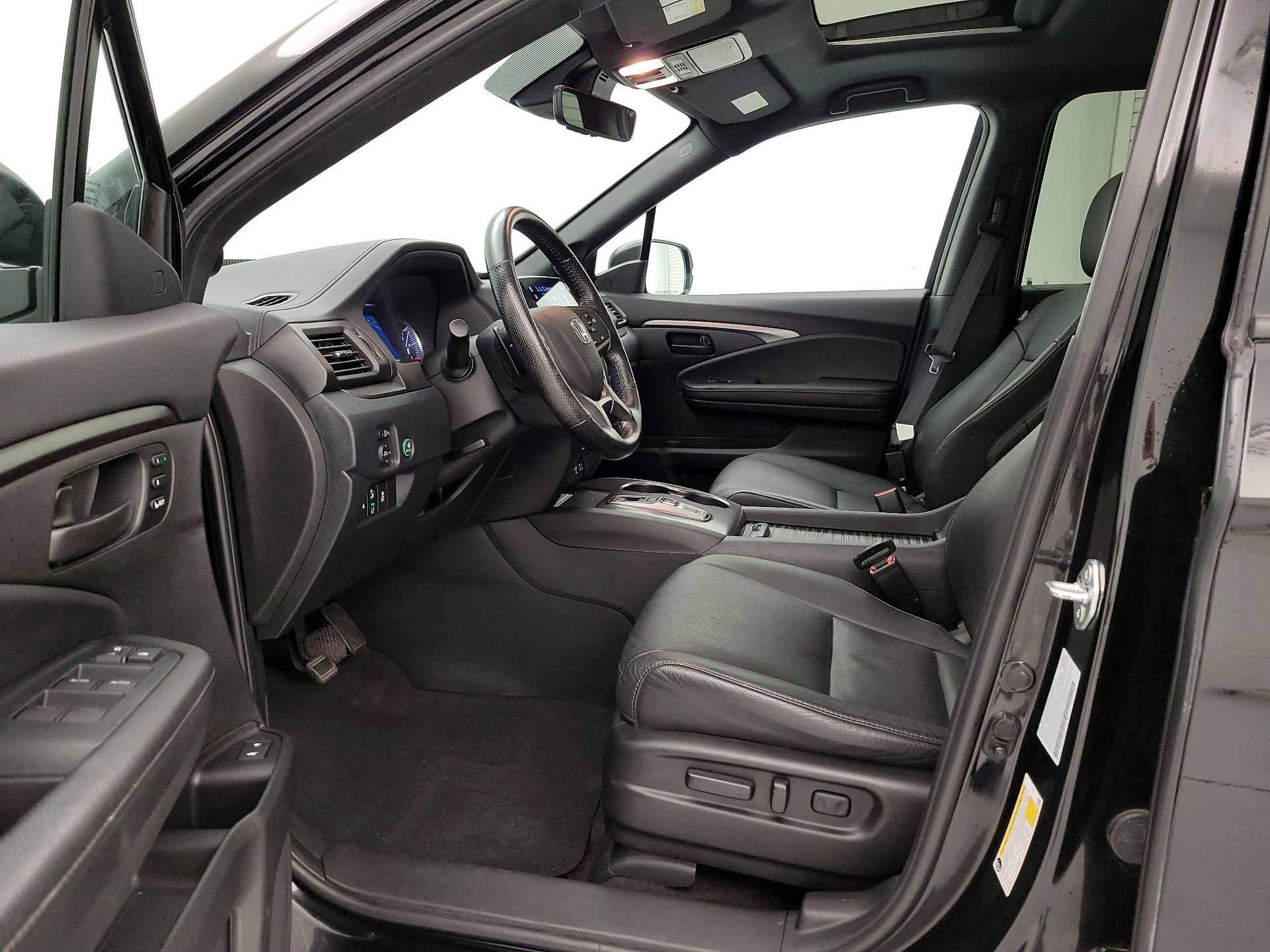 Thumbnail: 2022 Honda Passport - 11