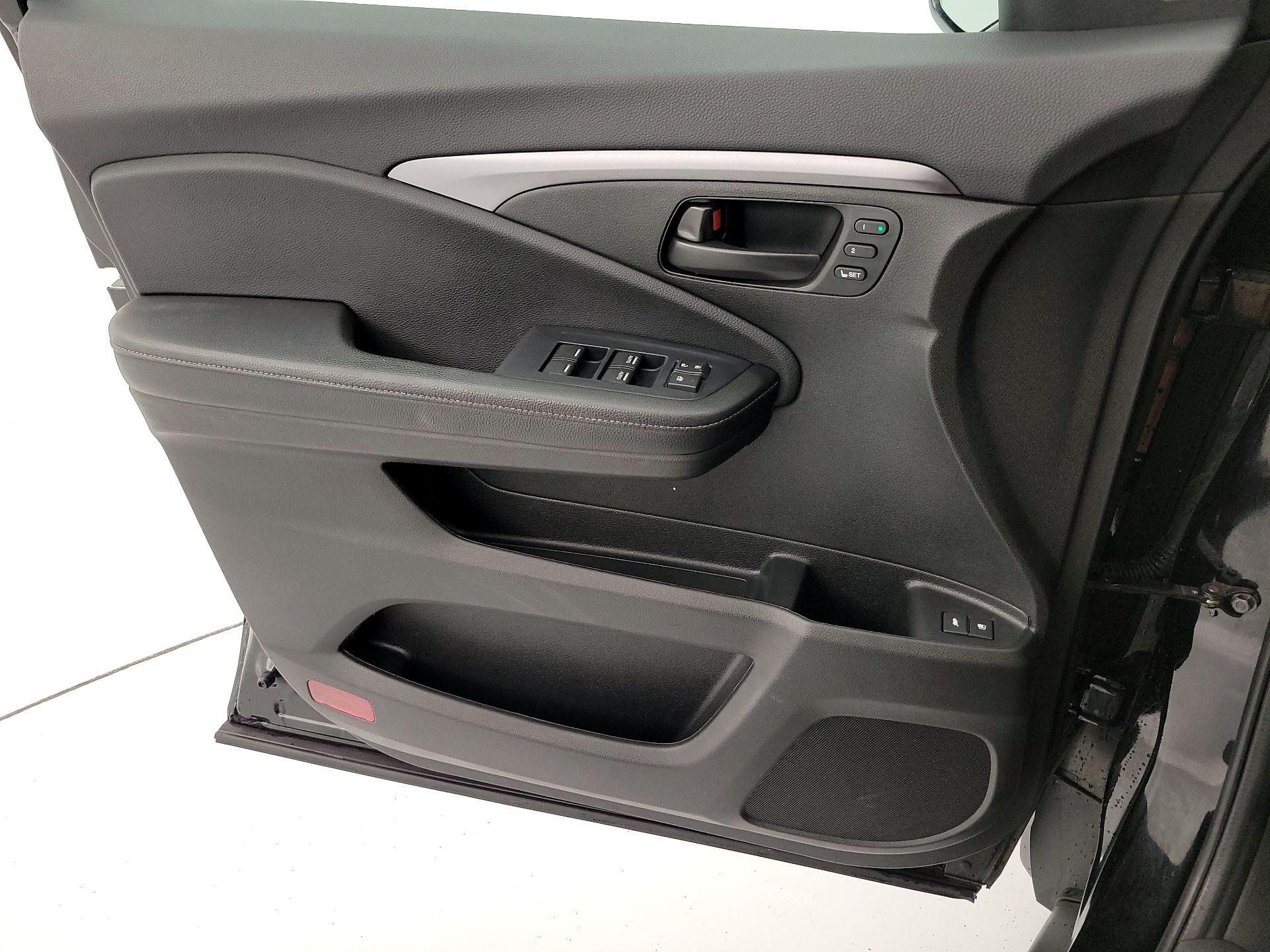 Thumbnail: 2022 Honda Passport - 12