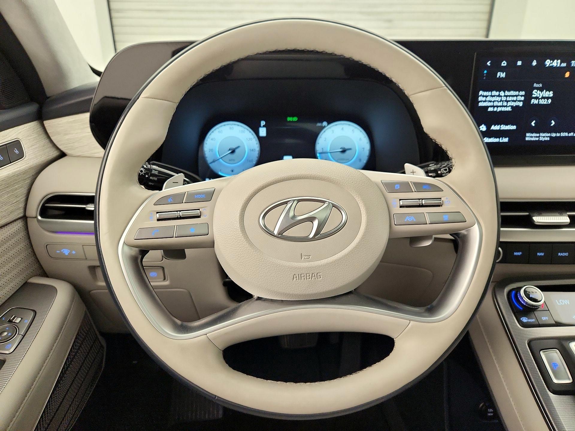 Thumbnail: 2023 Hyundai Palisade - 10