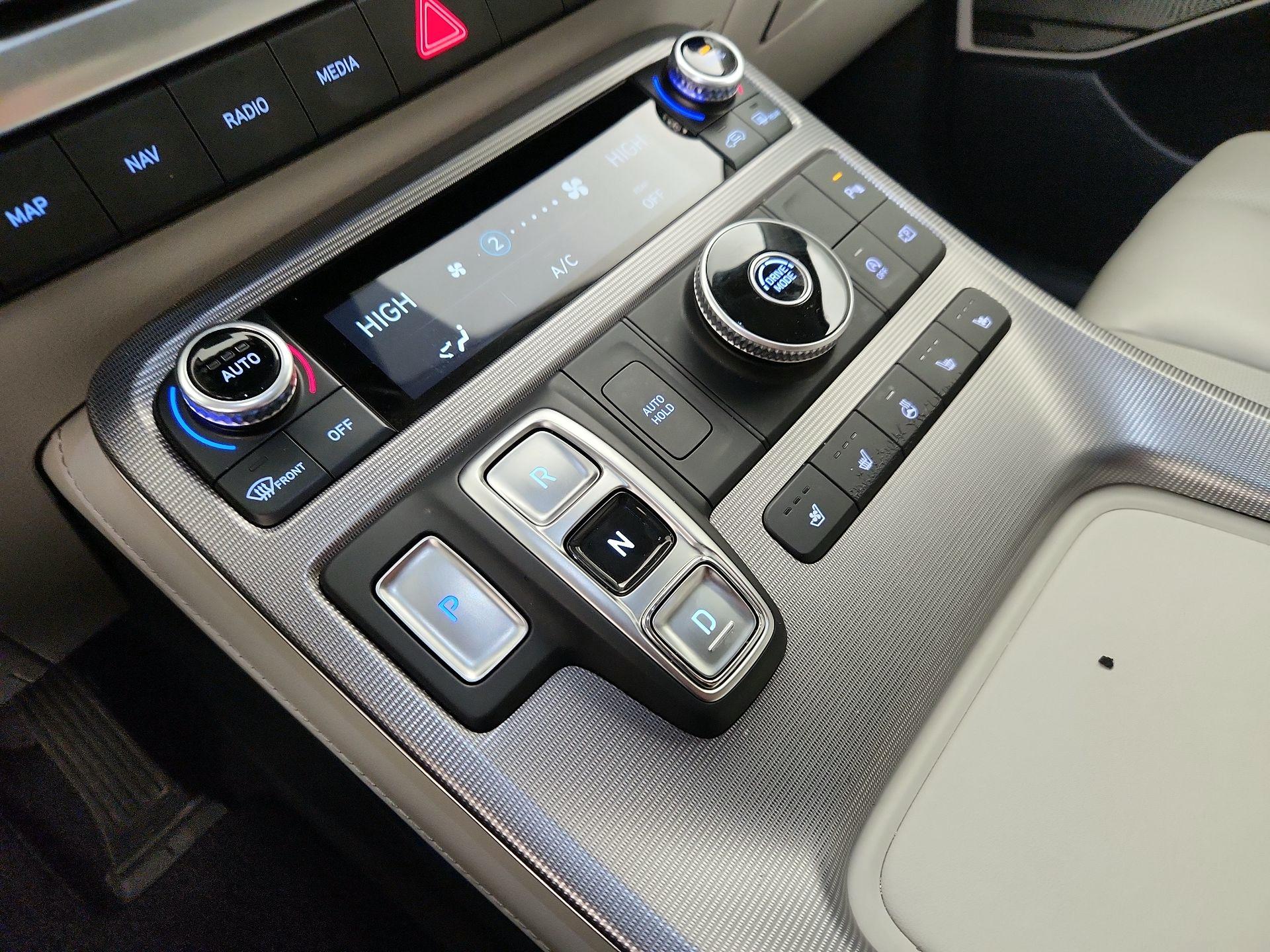 Thumbnail: 2023 Hyundai Palisade - 18