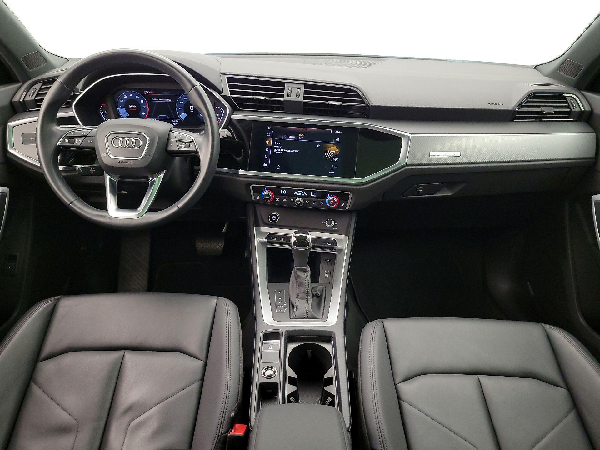Thumbnail: 2021 Audi Q3 - 9