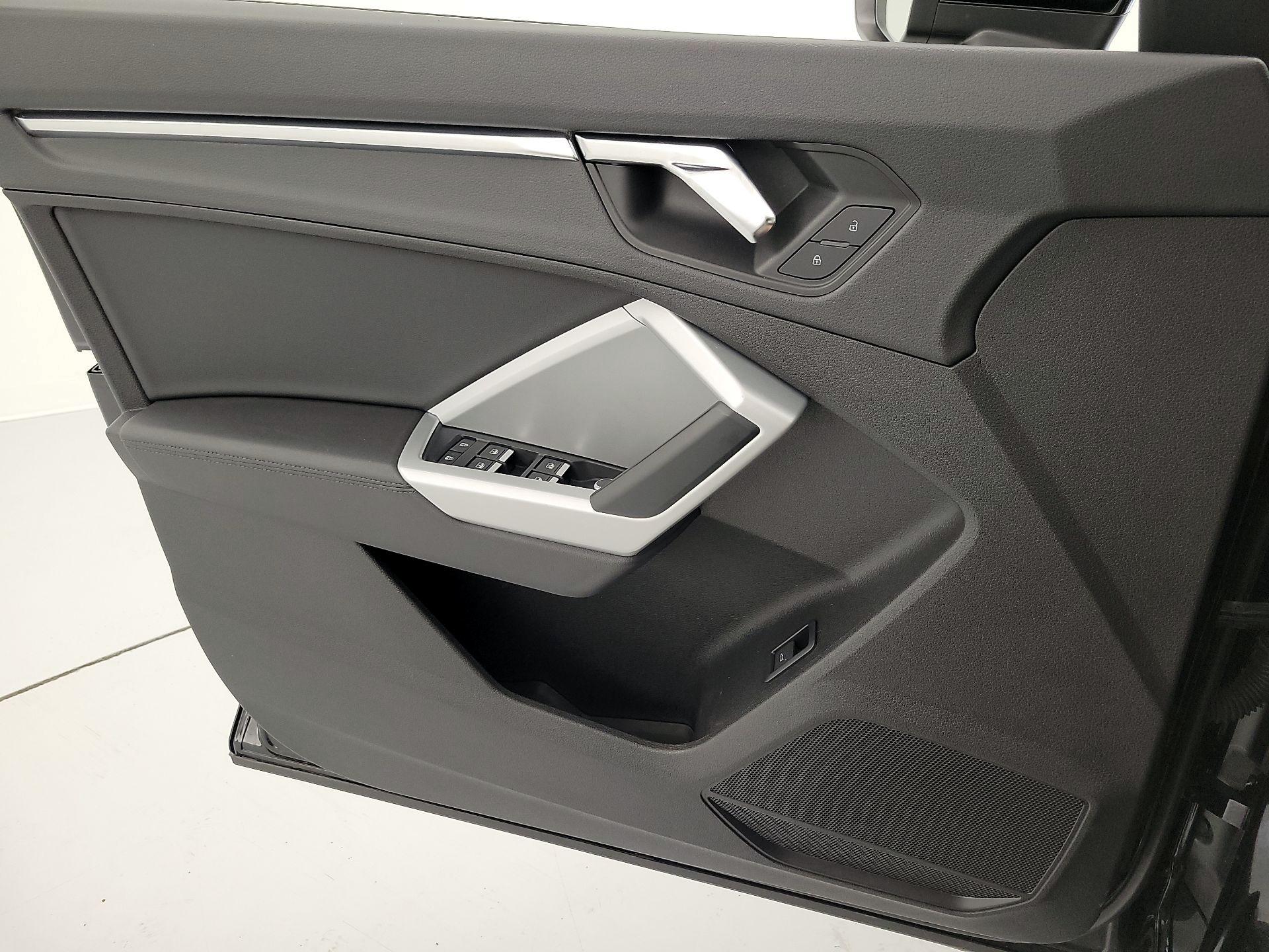 Thumbnail: 2021 Audi Q3 - 12
