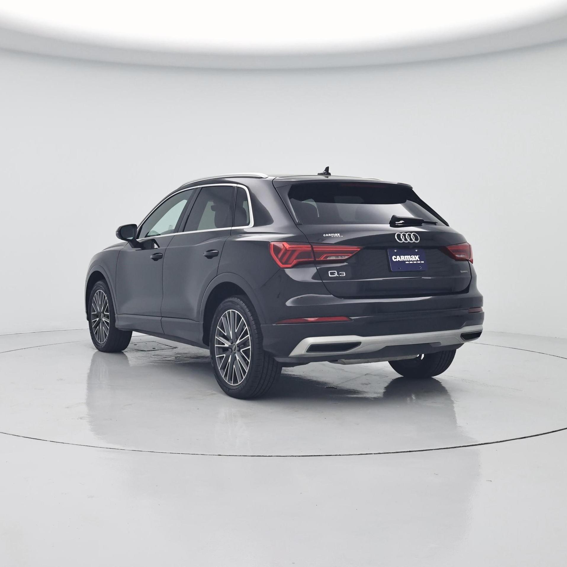 Thumbnail: 2021 Audi Q3 - 2
