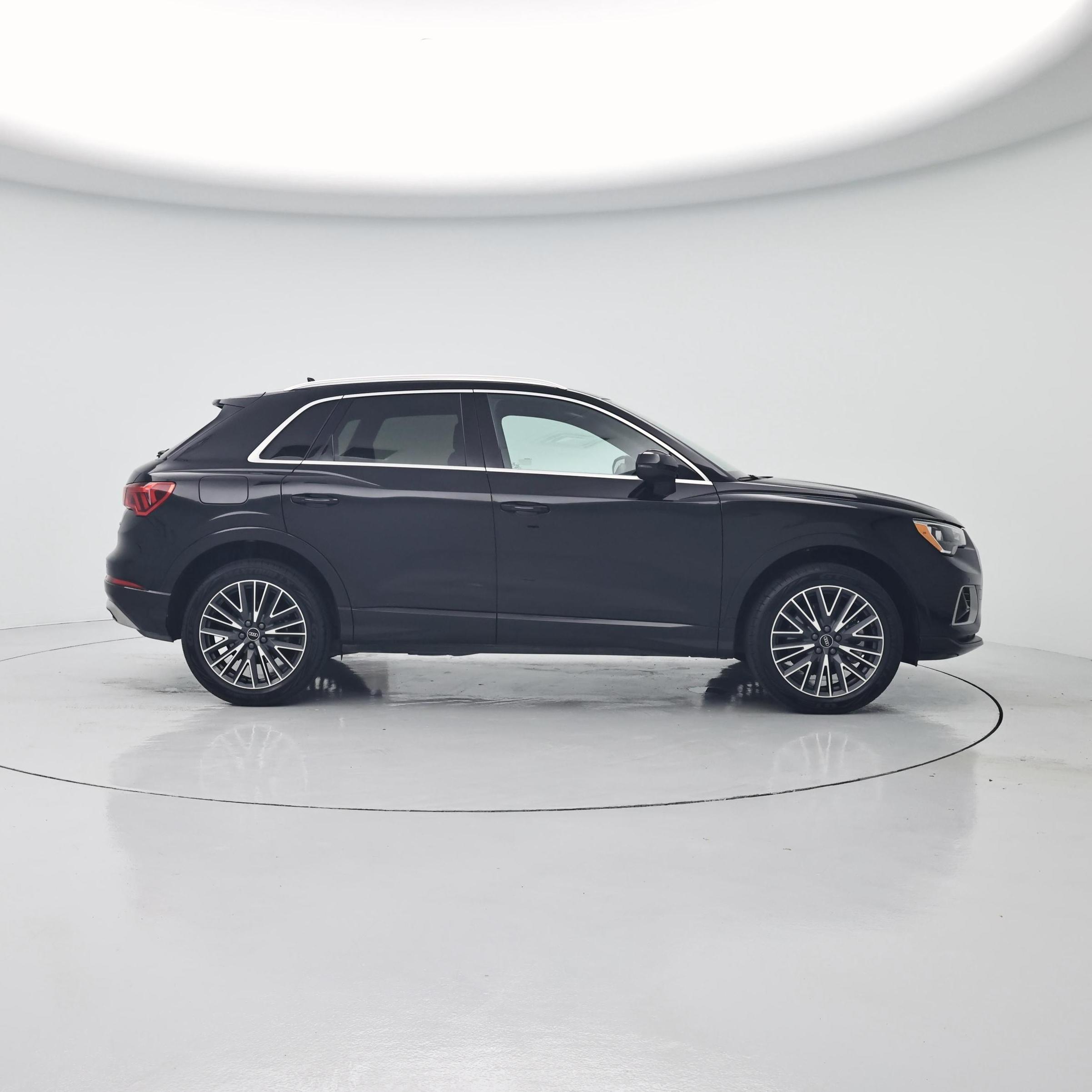 Thumbnail: 2021 Audi Q3 - 7