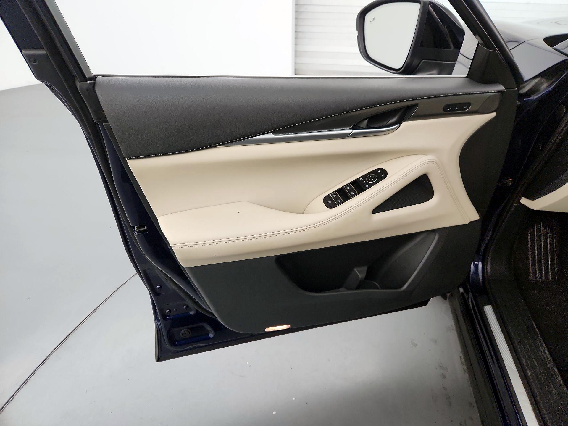 Thumbnail: 2023 INFINITI QX60 - 12