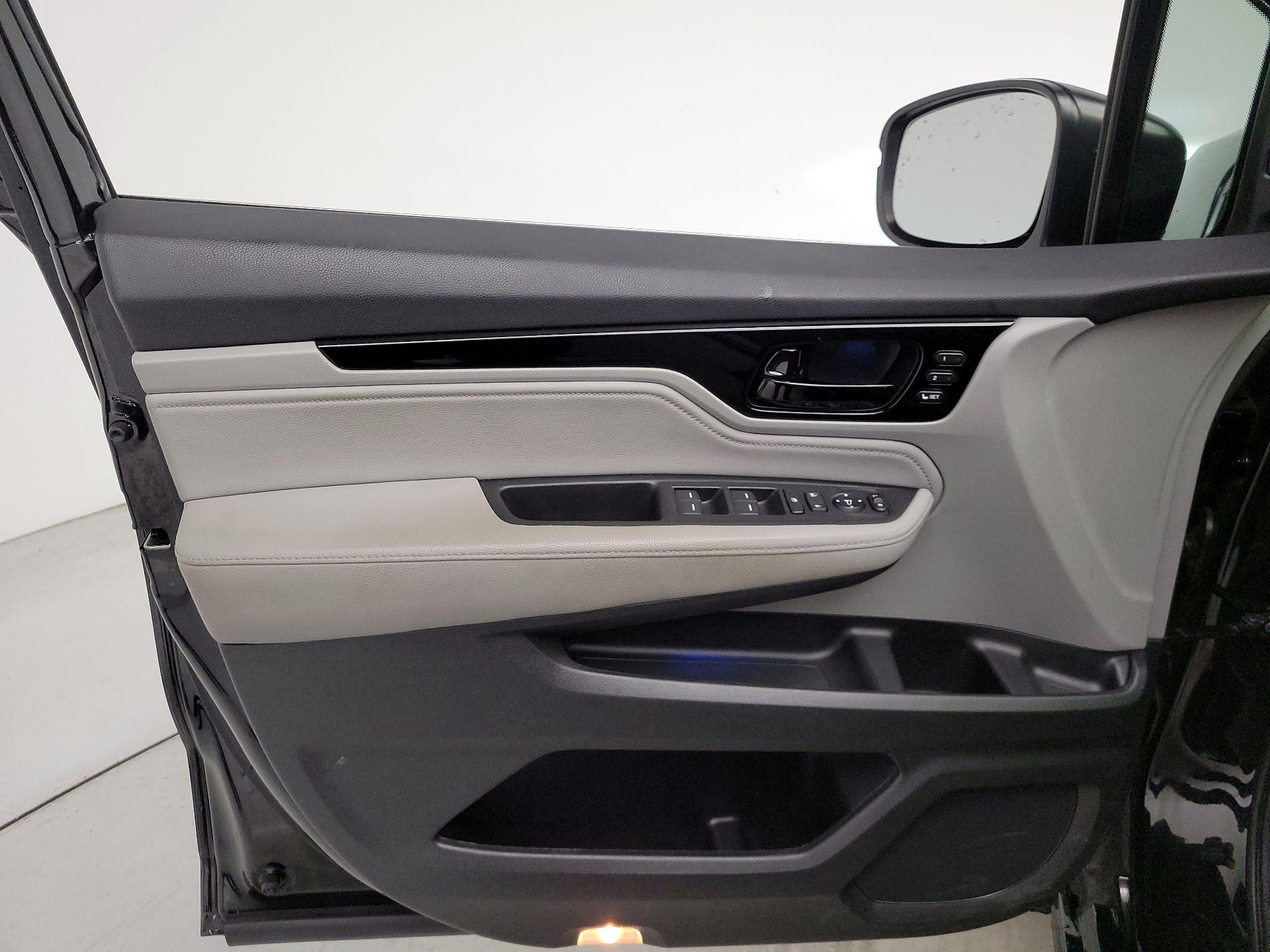 Thumbnail: 2022 Honda Odyssey - 12